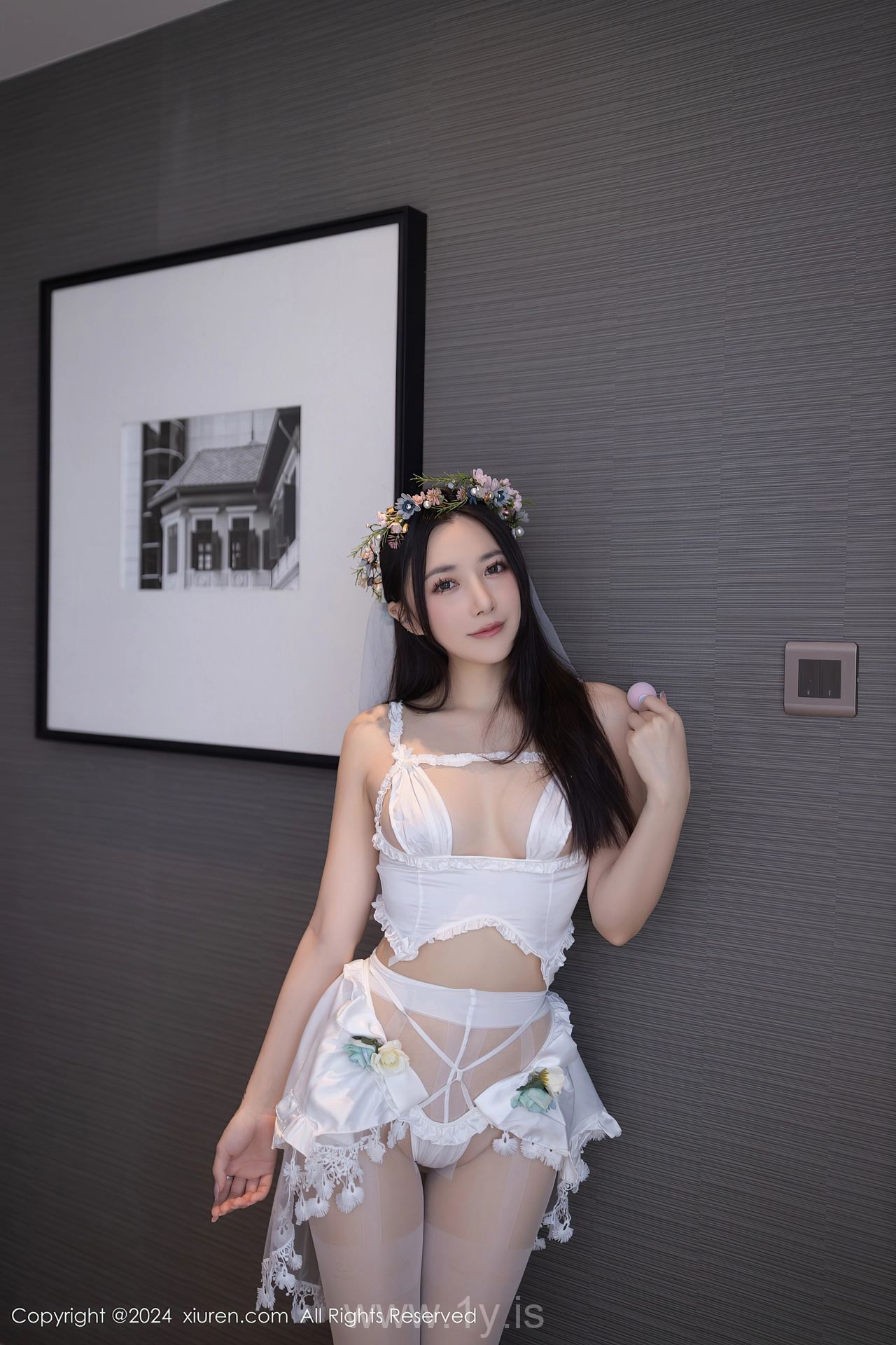 XIUREN(秀人网) No.8201 Hot Chinese Cutie 鱼子酱Fish