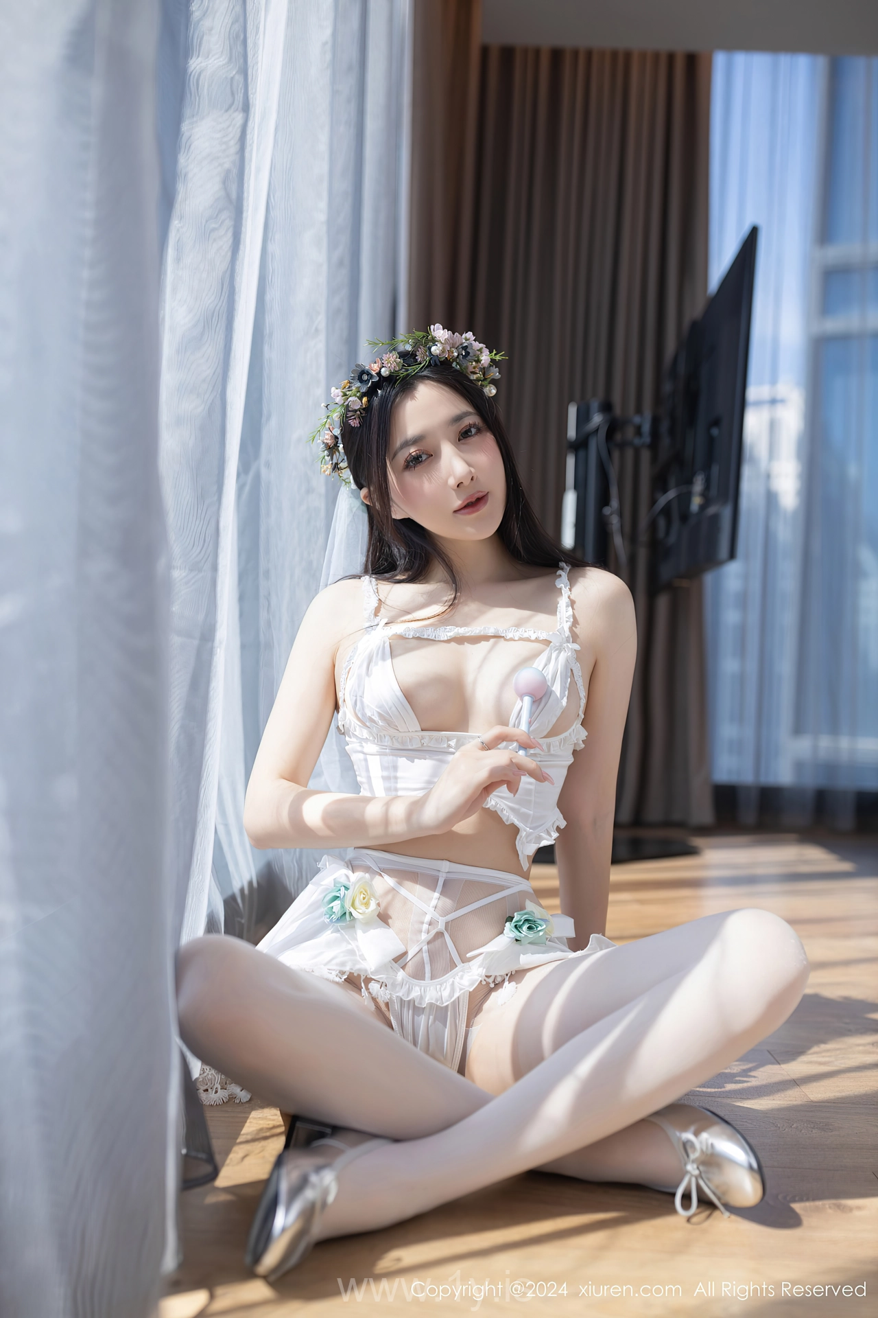 XIUREN(秀人网) No.8201 Hot Chinese Cutie 鱼子酱Fish