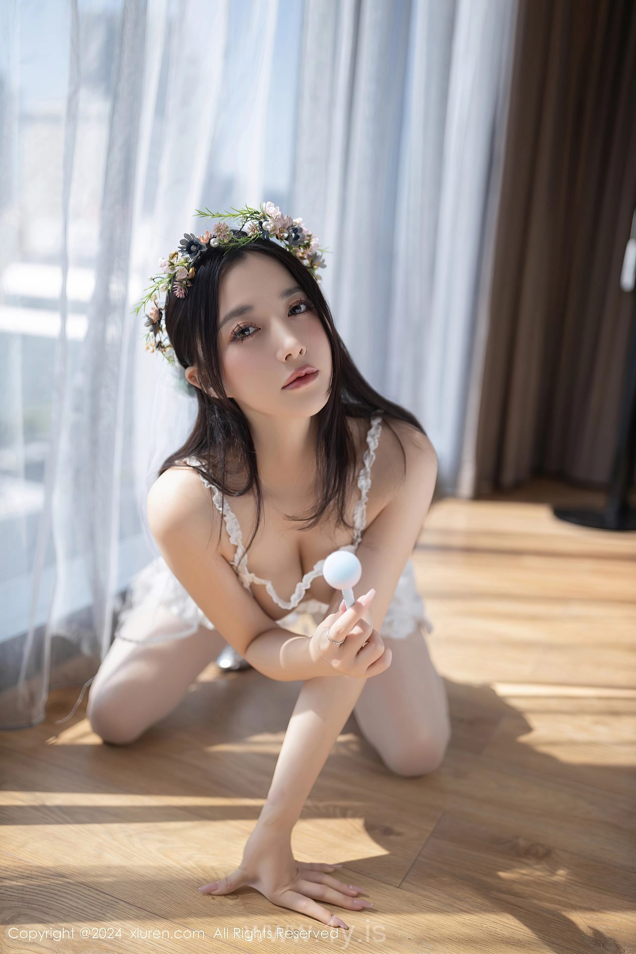 XIUREN(秀人网) No.8201 Hot Chinese Cutie 鱼子酱Fish