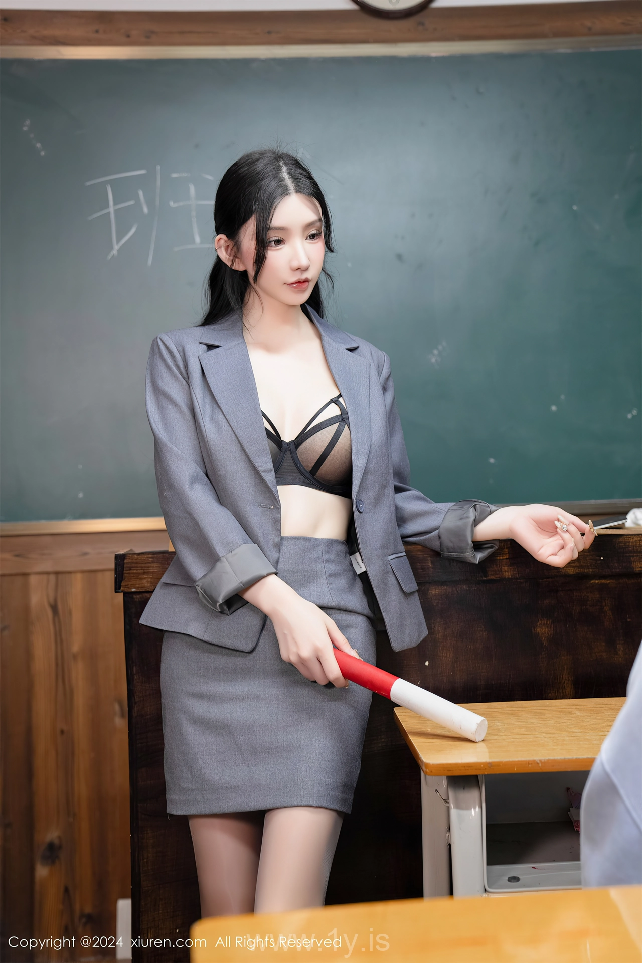 XIUREN(秀人网) No.8204 Flawless Chinese Girl 周于希Sally