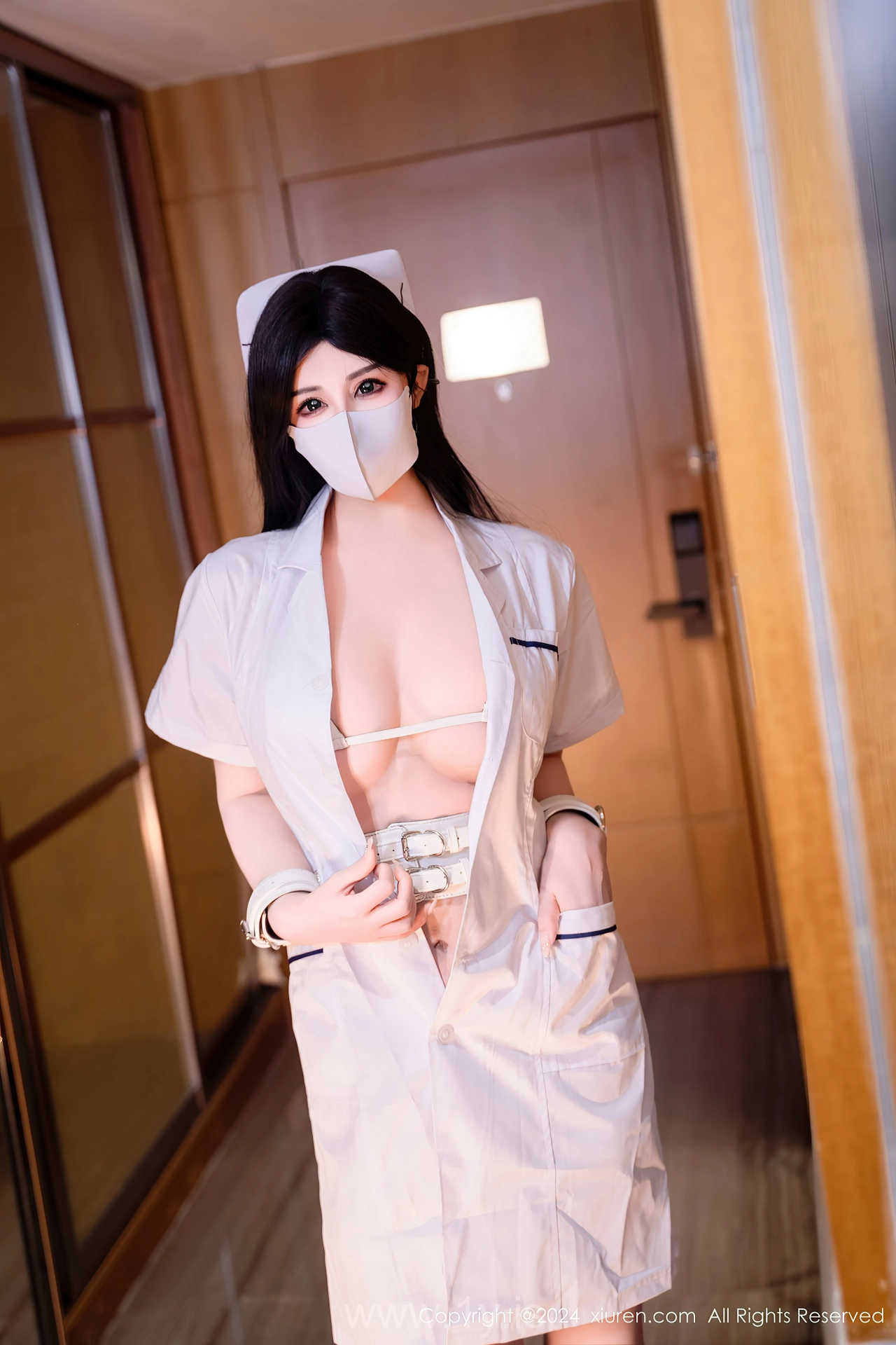 XIUREN(秀人网) No.8206 Lively Asian Babe 陈芊儿