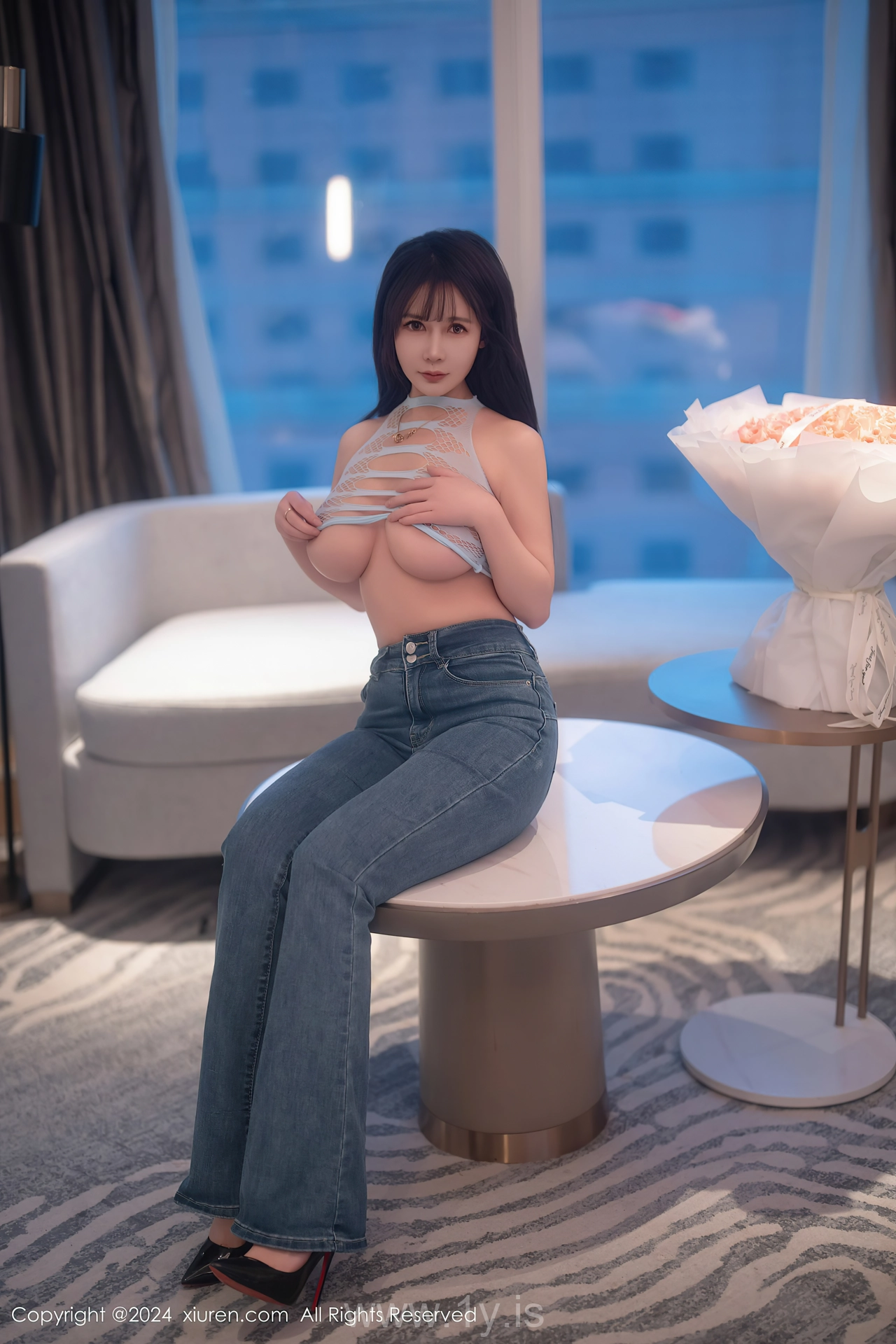 XIUREN(秀人网) No.8213 Dazzling & Elegant Asian Fox 苏可er