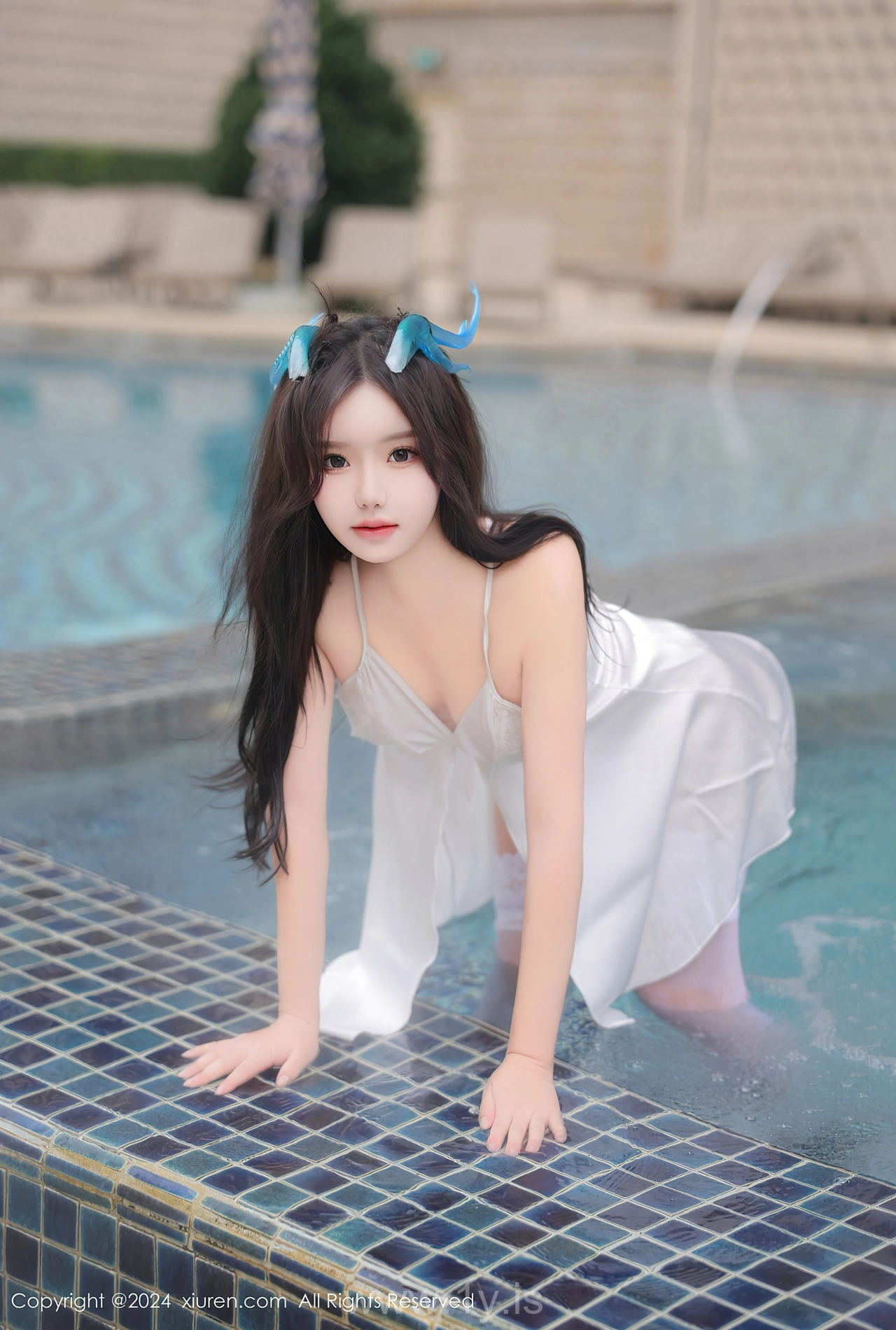 XIUREN(秀人网) No.8218 Well-developed & Gorgeous Asian Homebody Girl 小薯条nienie