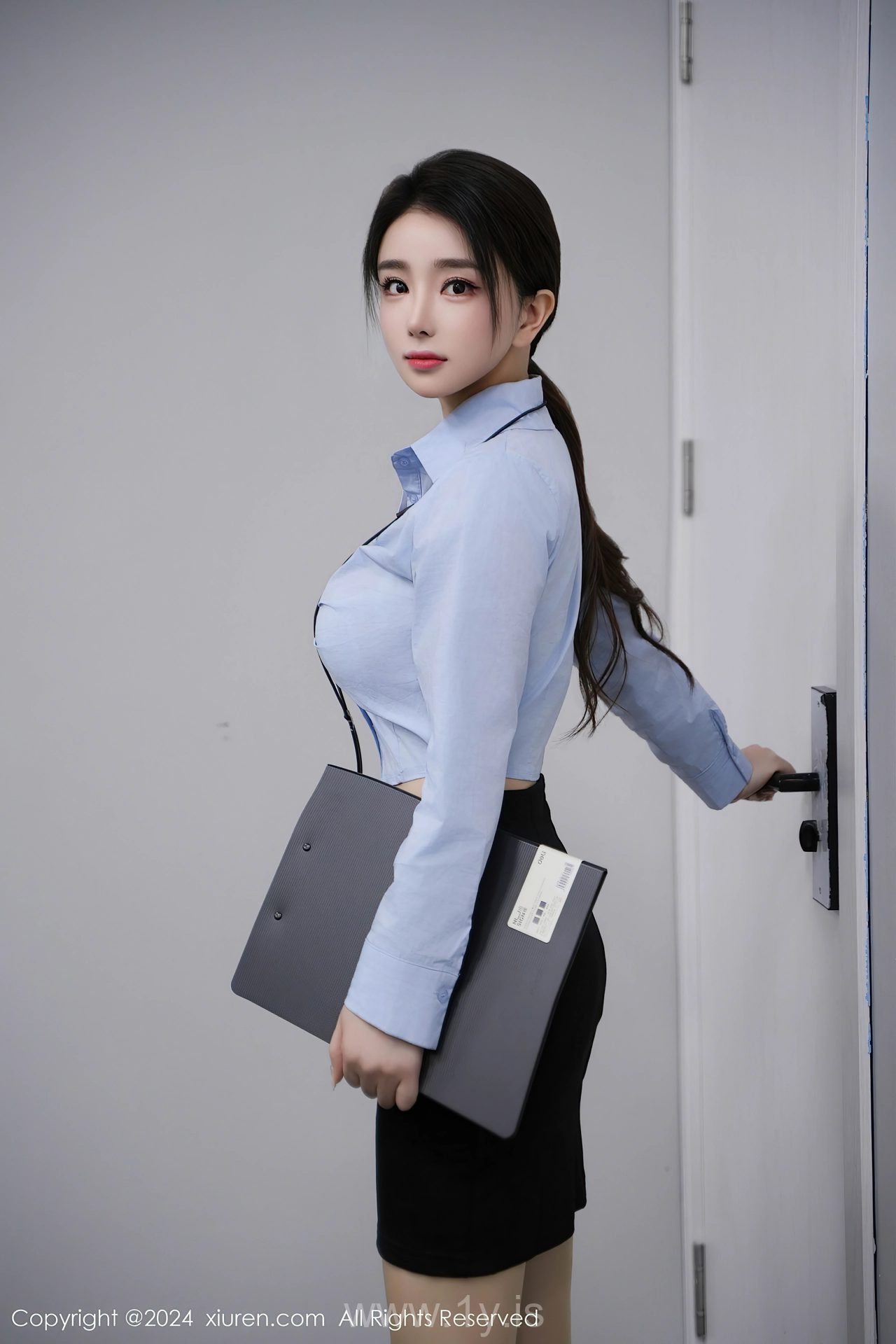 XIUREN(秀人网) No.8220 Well-developed Asian Babe 模特合集