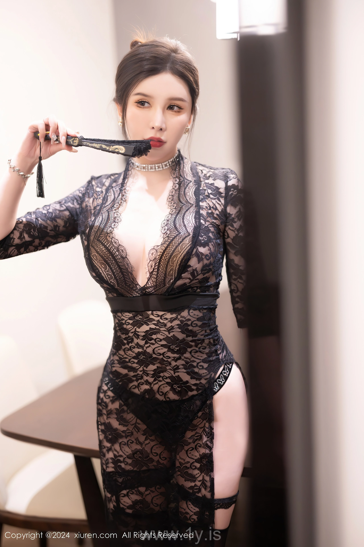 XIUREN(秀人网) No.8222 Shimmering & Trendy Chinese Siren 李丽莎