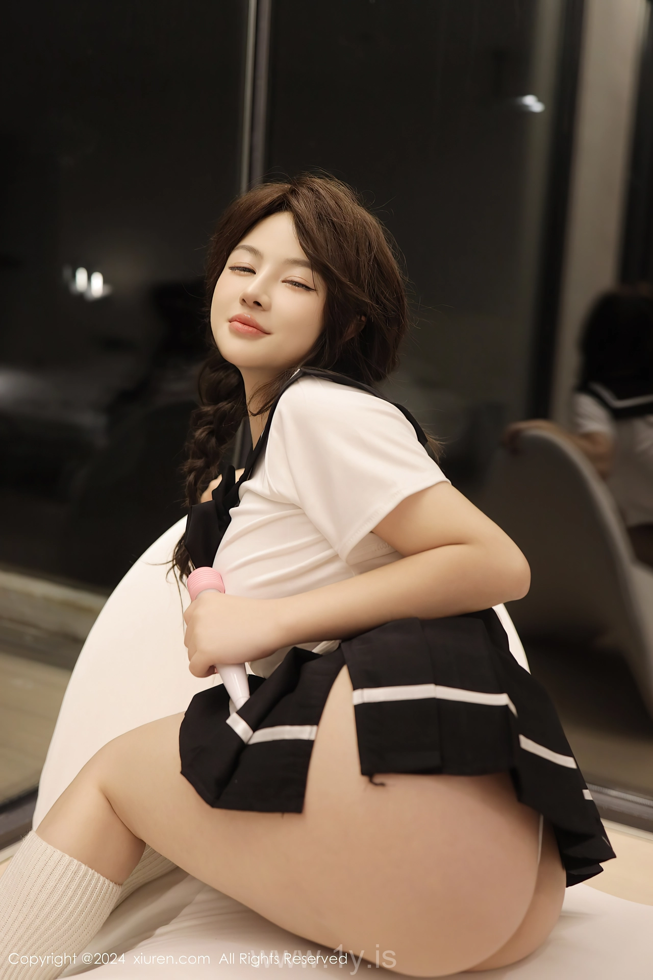 XIUREN(秀人网) No.8229 Cute & Appealing Asian Chick 沈思怡