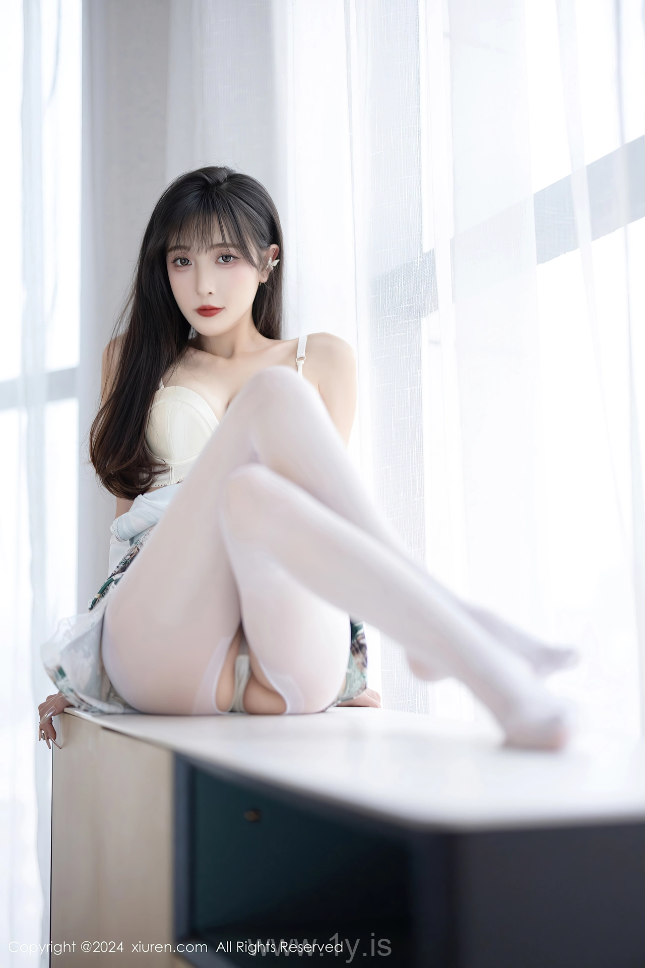 XIUREN(秀人网) No.8231 Bewitching & Pretty Chinese Cougar 林星阑