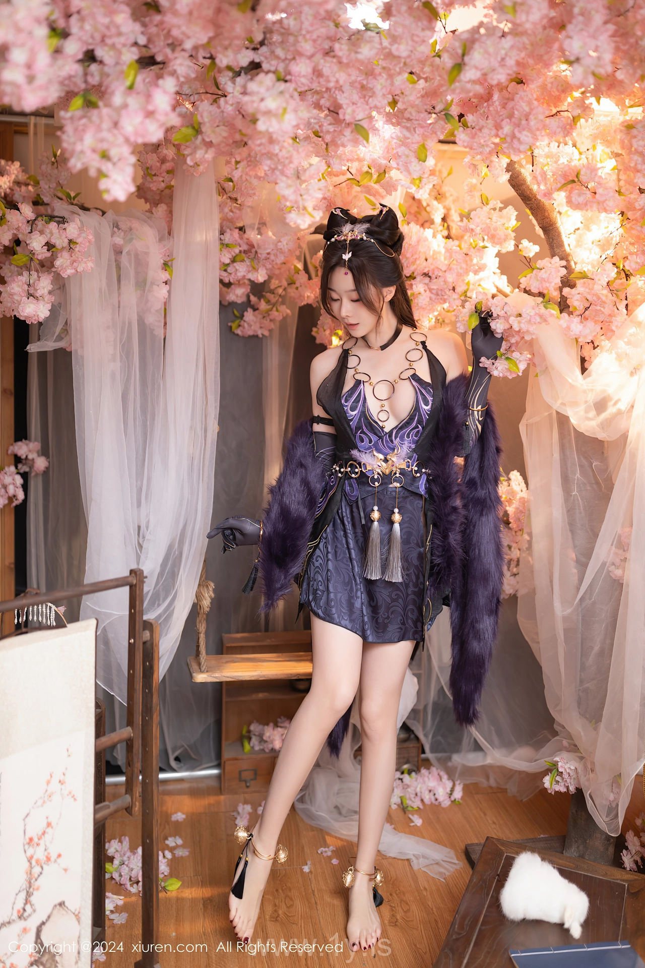 XIUREN(秀人网) No.8232 Radiant Chinese Beauty Queen 小逗逗