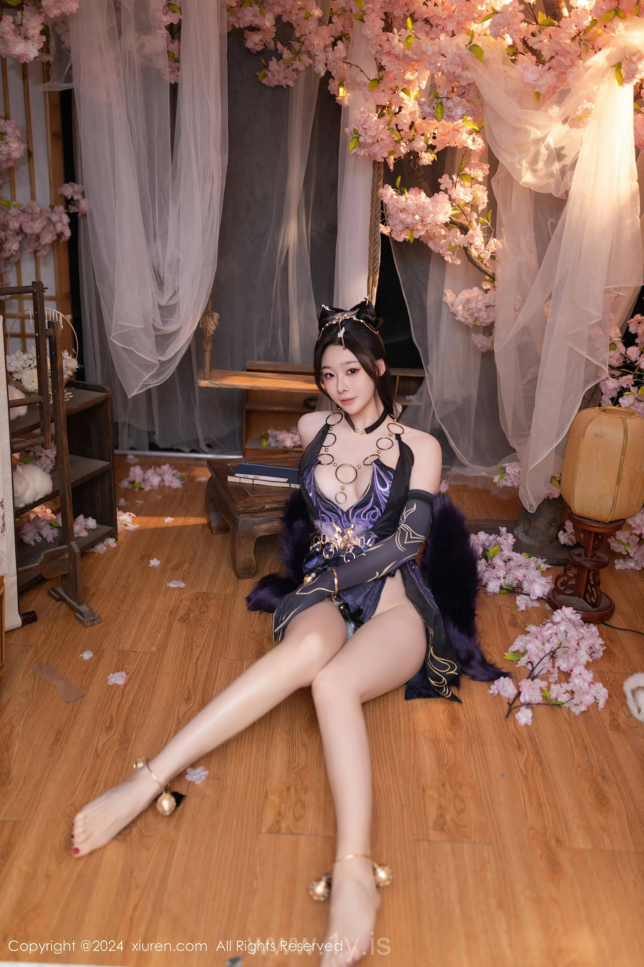 XIUREN(秀人网) No.8232 Radiant Chinese Beauty Queen 小逗逗