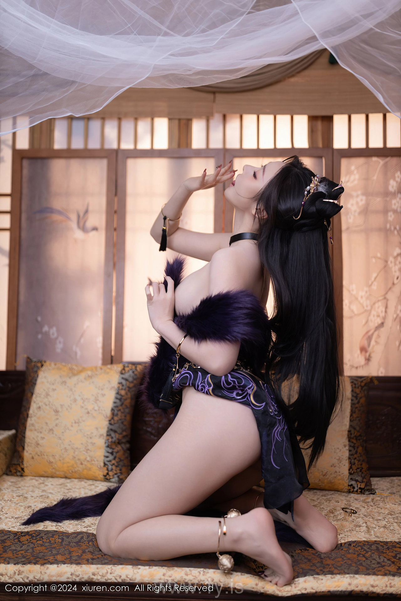 XIUREN(秀人网) No.8232 Radiant Chinese Beauty Queen 小逗逗