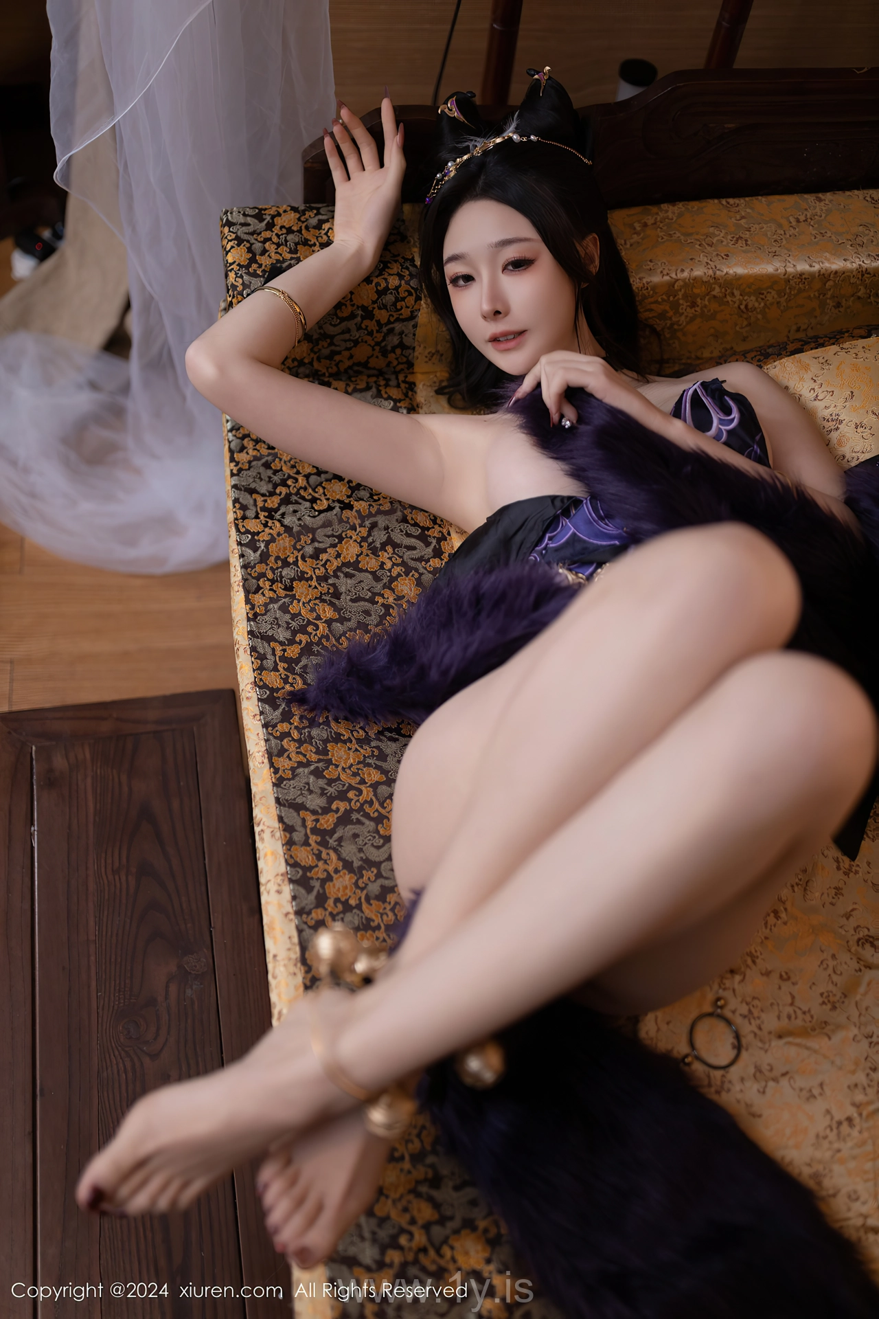 XIUREN(秀人网) No.8232 Radiant Chinese Beauty Queen 小逗逗