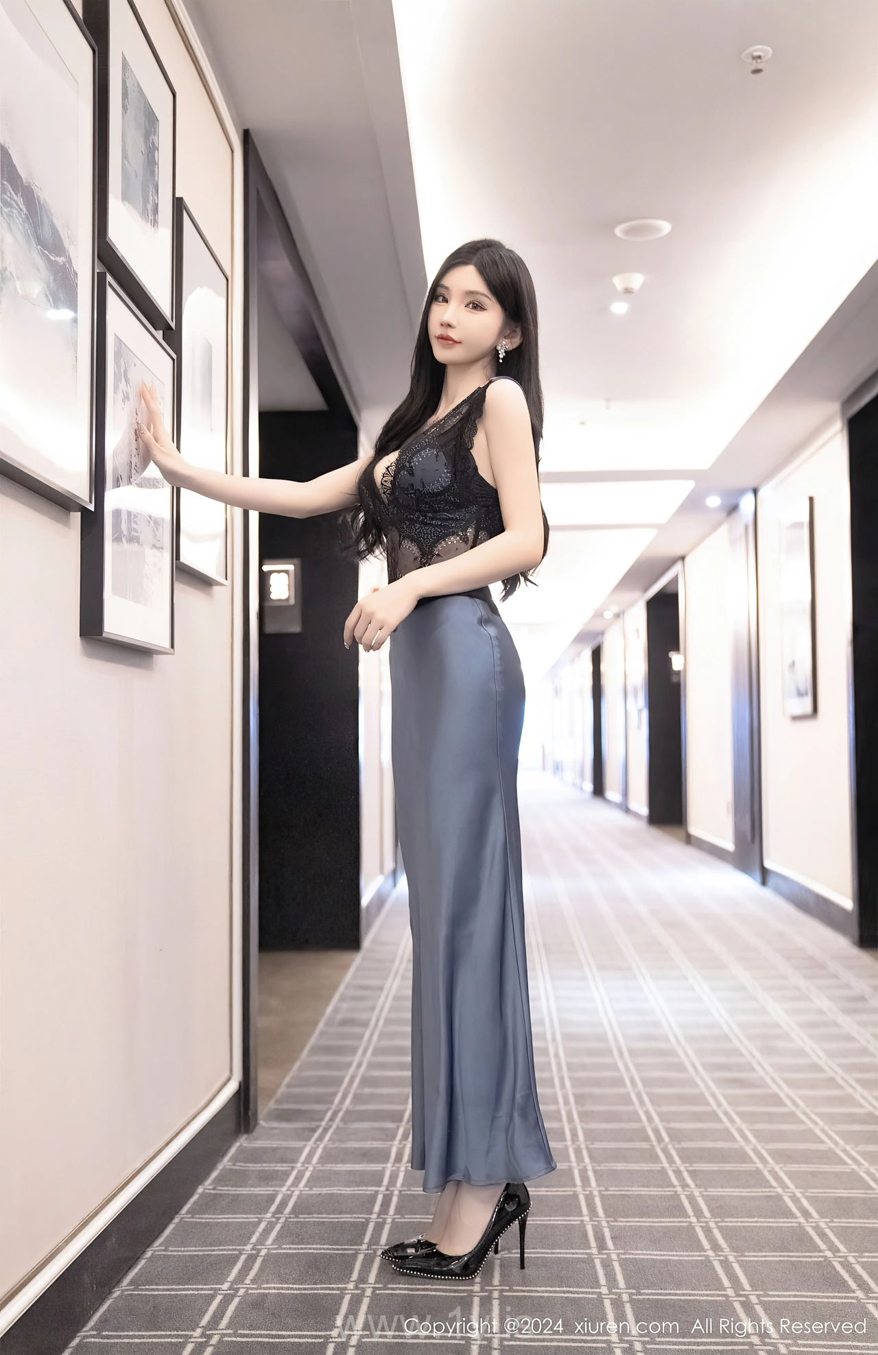 XIUREN(秀人网) No.8242 Charismatic Chinese Peri 周于希Sally