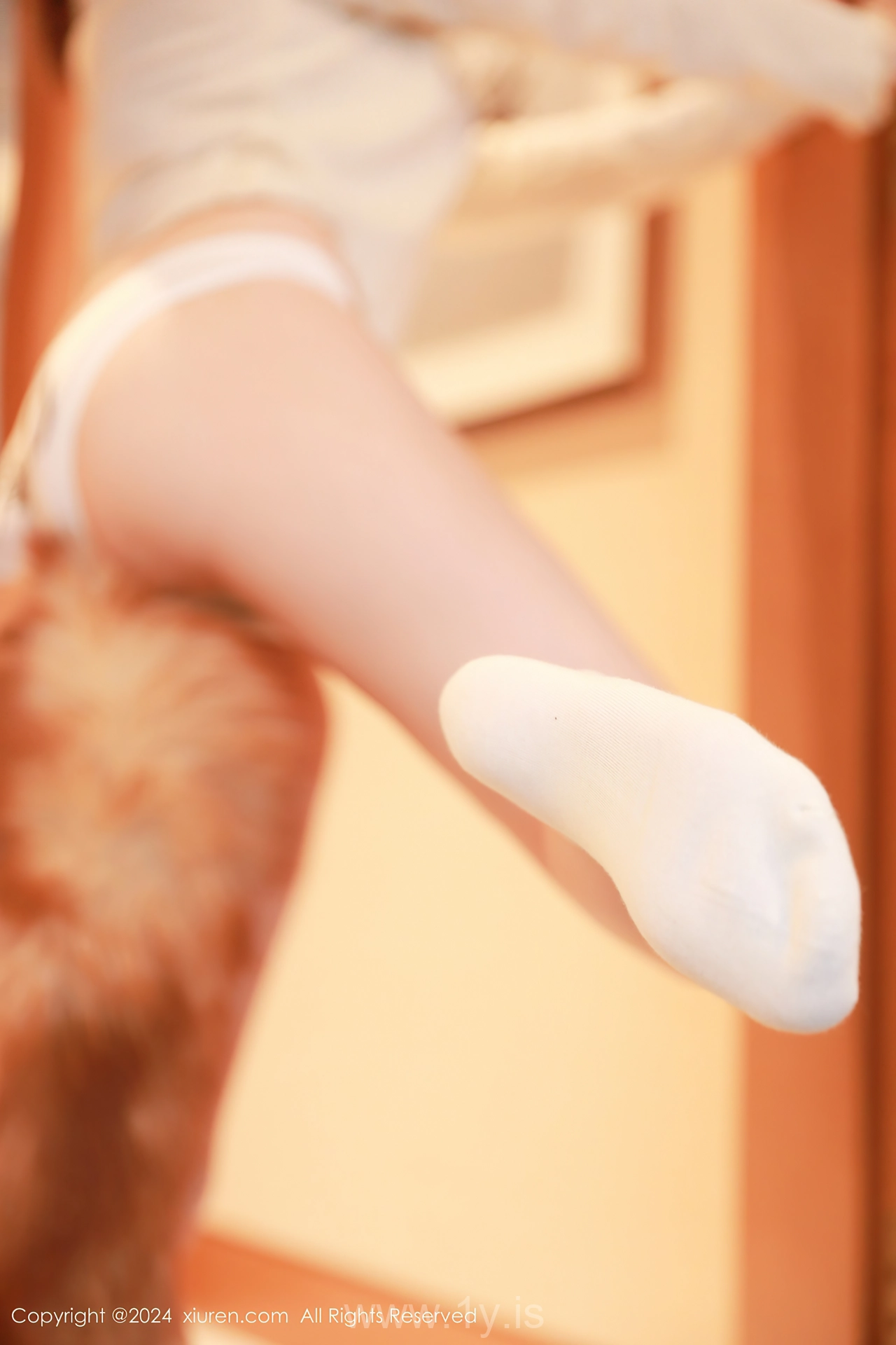 XIUREN(秀人网) No.8243 Enigmatic Chinese Homebody Girl 豆瓣酱