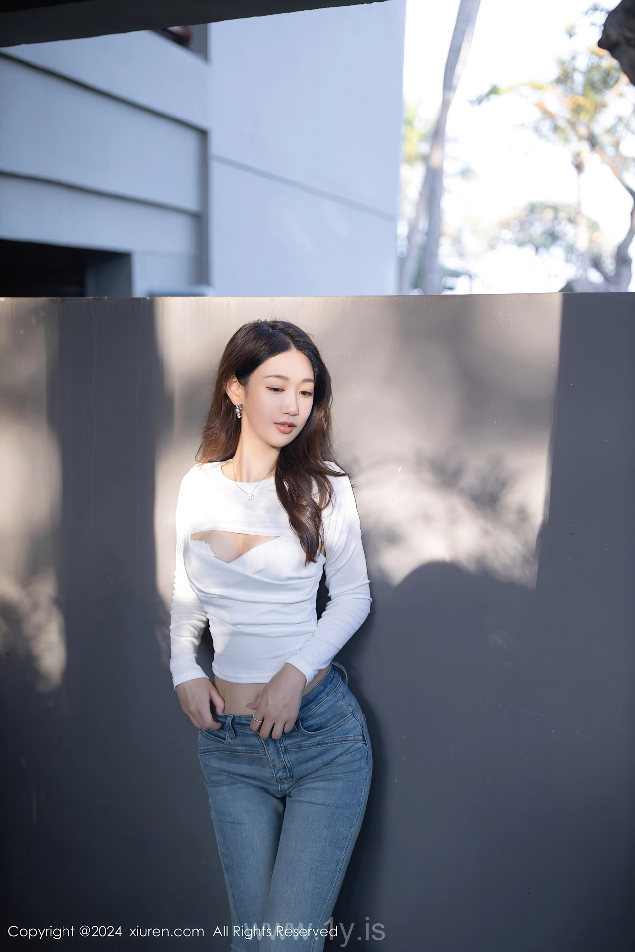 XIUREN(秀人网) No.8250 Sparkling Asian Enchantress 唐安琪