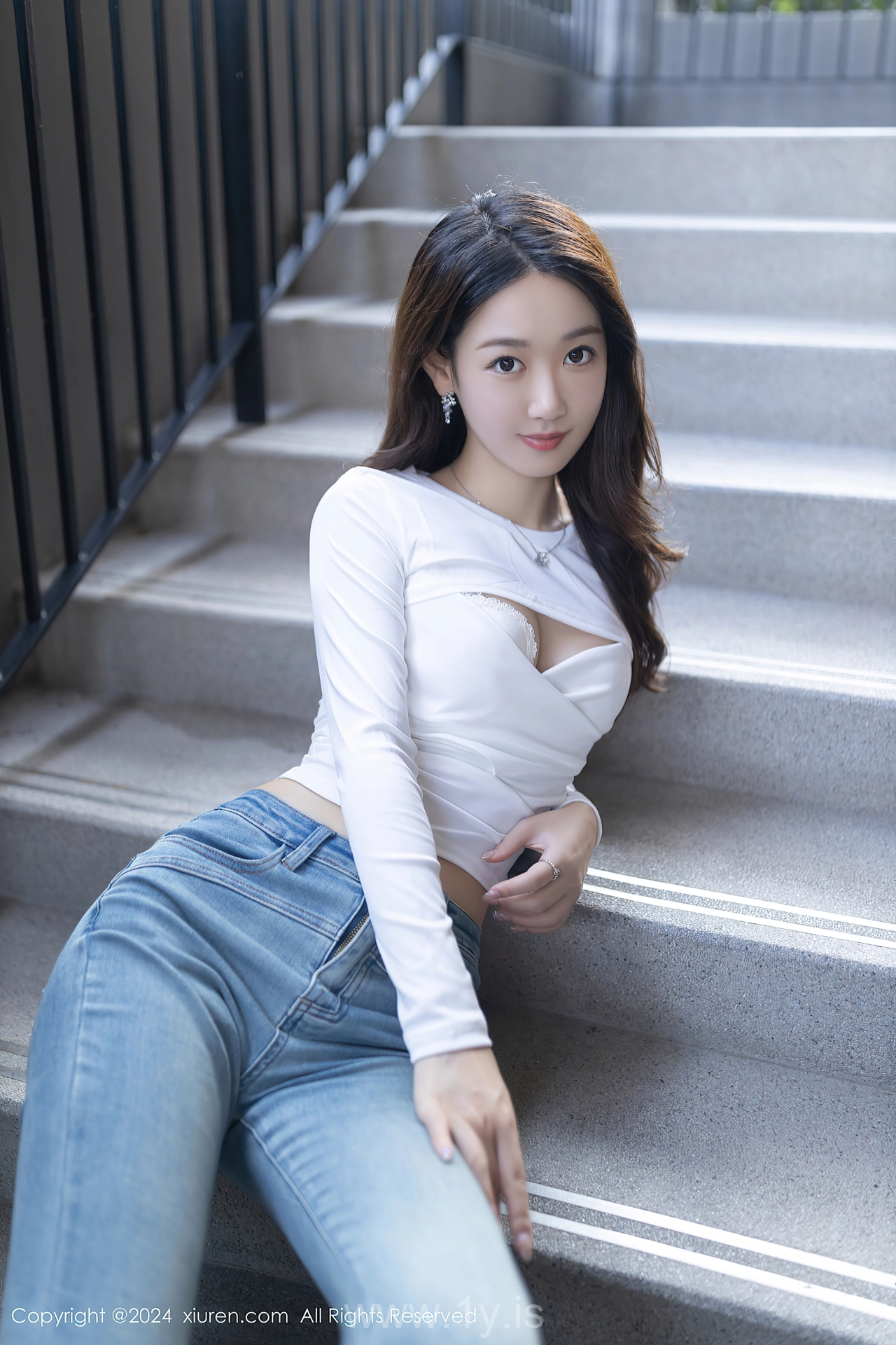 XIUREN(秀人网) No.8250 Sparkling Asian Enchantress 唐安琪