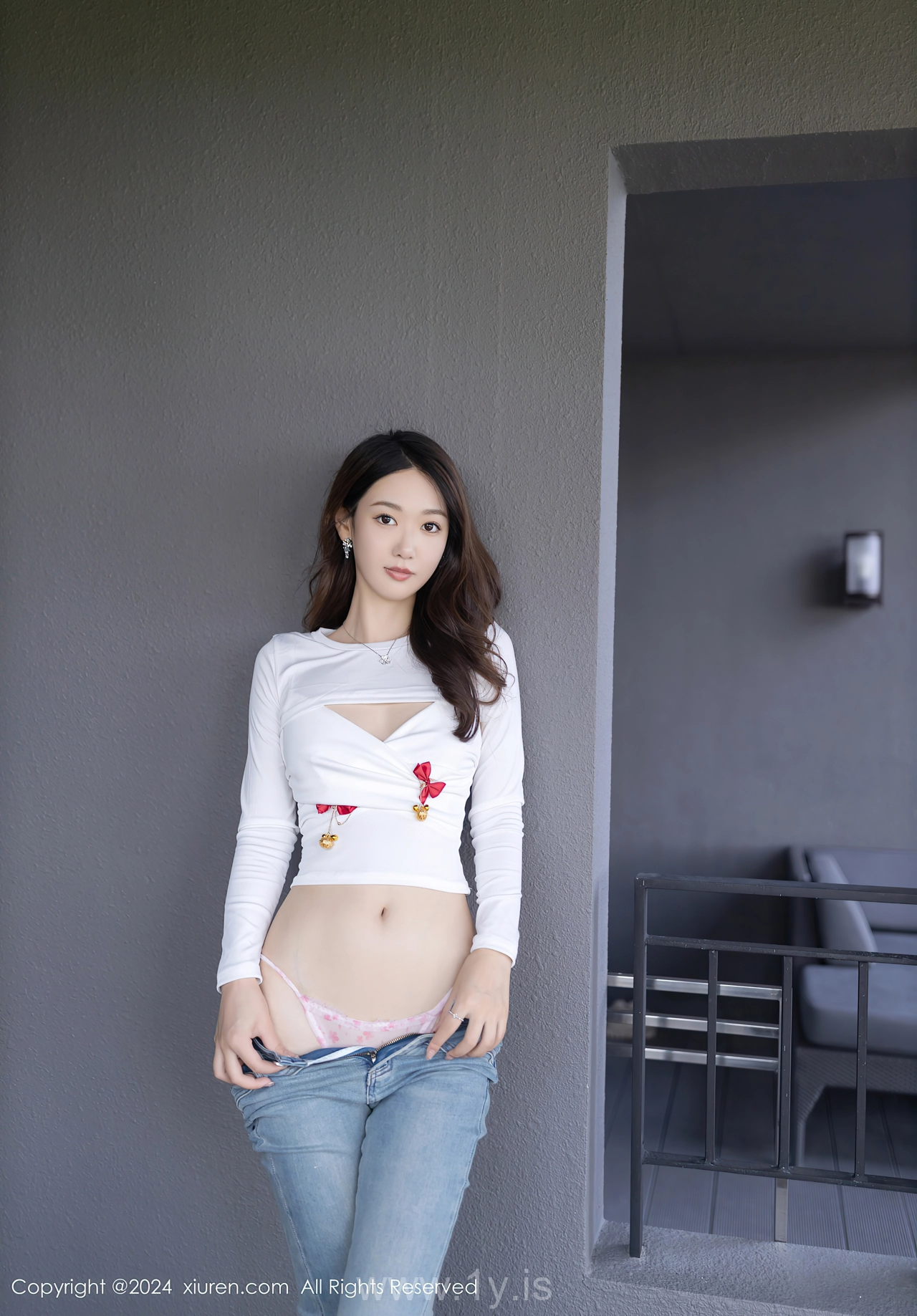 XIUREN(秀人网) No.8250 Sparkling Asian Enchantress 唐安琪