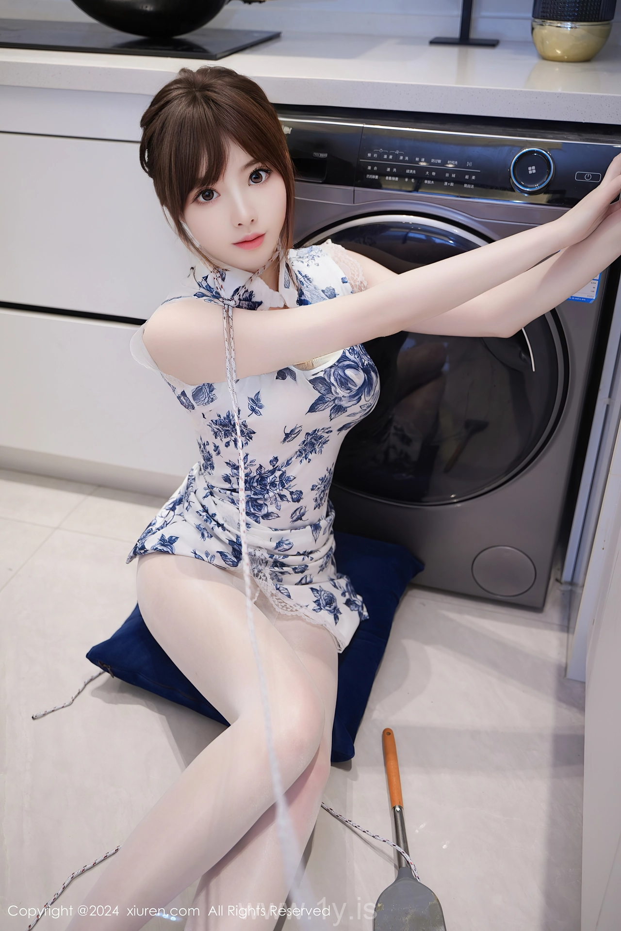 XIUREN(秀人网) No.8255 Pretty Asian Babe 梦灵儿Mini