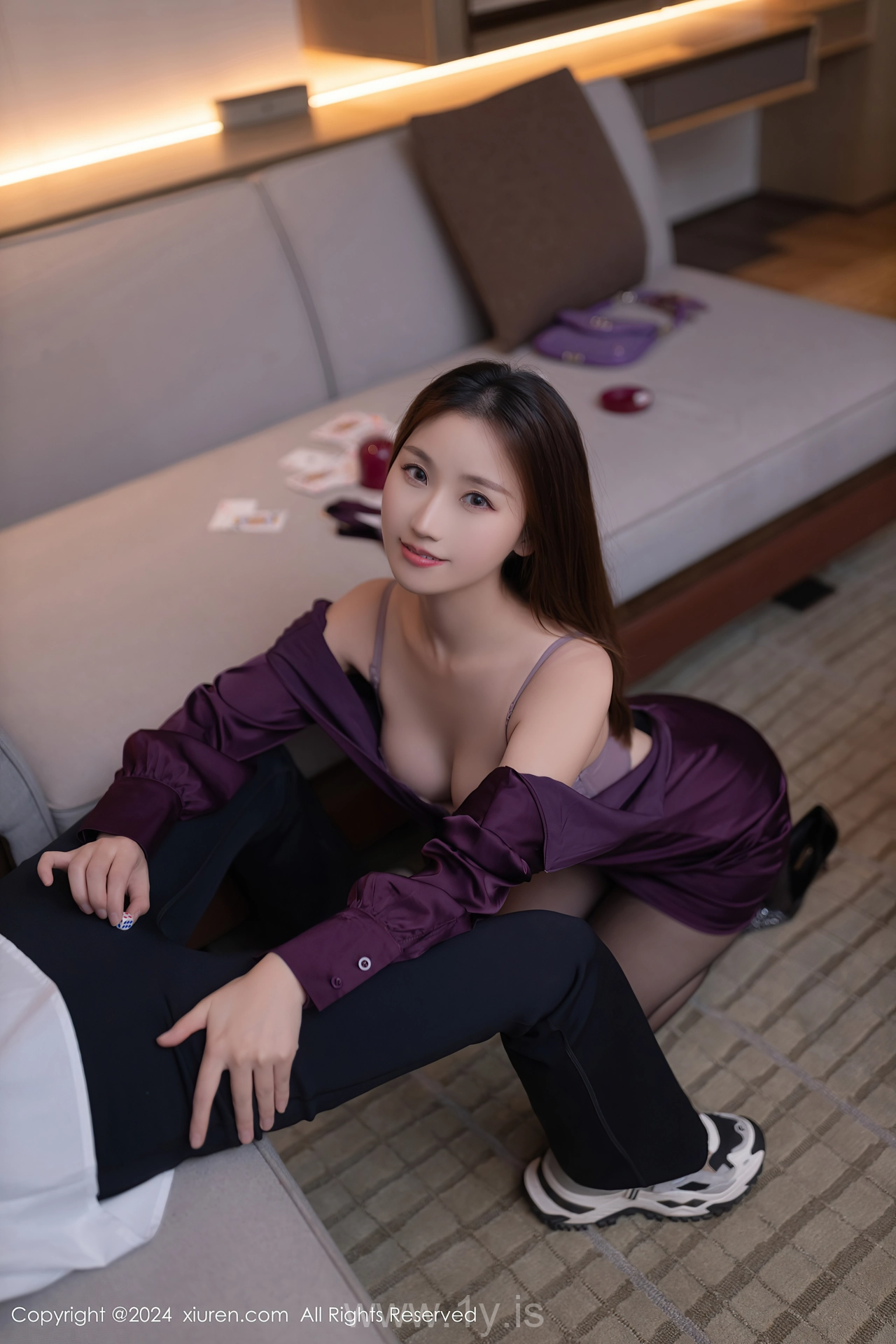 XIUREN(秀人网) No.8264 Delicate Chinese Nymph 杏子Yada