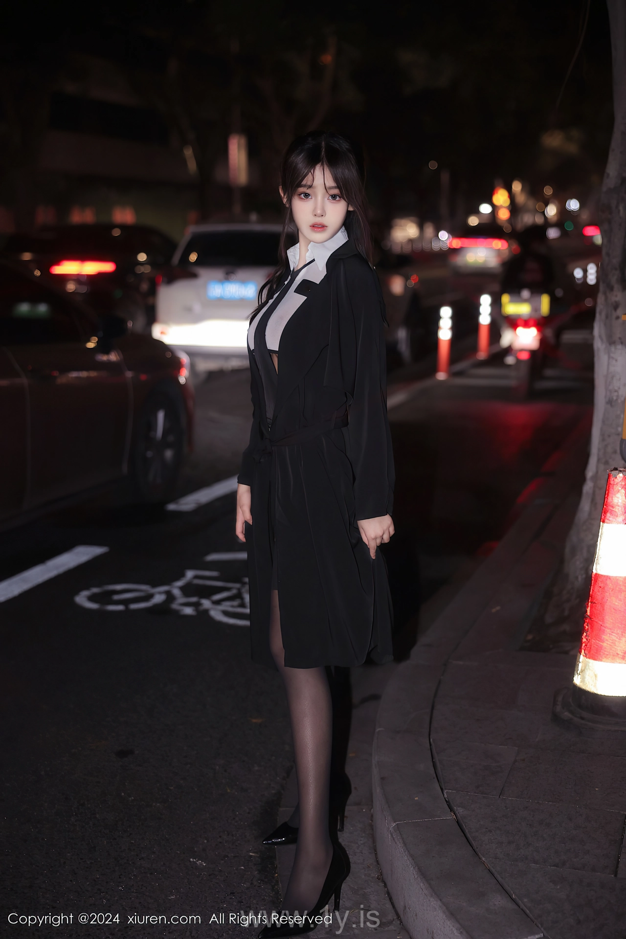 XIUREN(秀人网) No.8265 Elegant Chinese Teen 王心悦