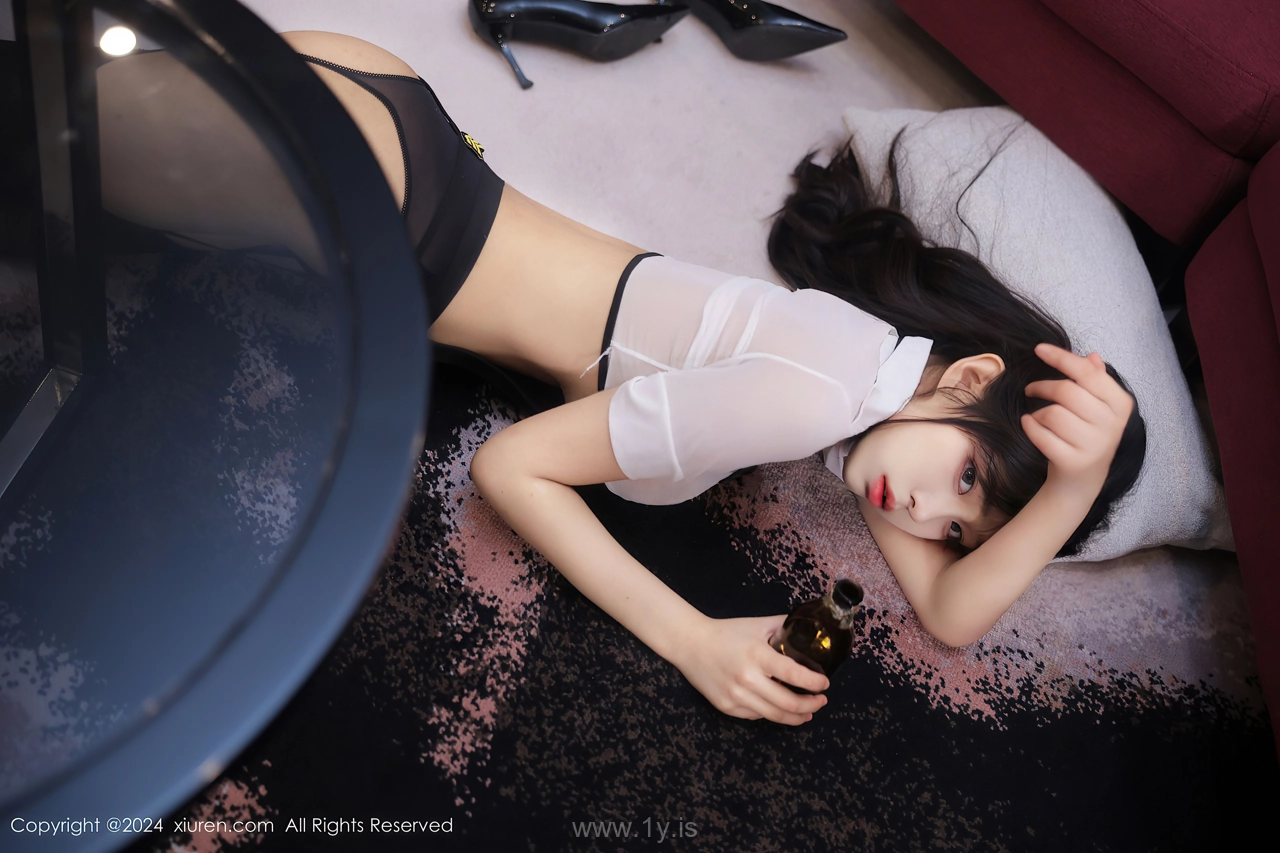 XIUREN(秀人网) No.8265 Elegant Chinese Teen 王心悦