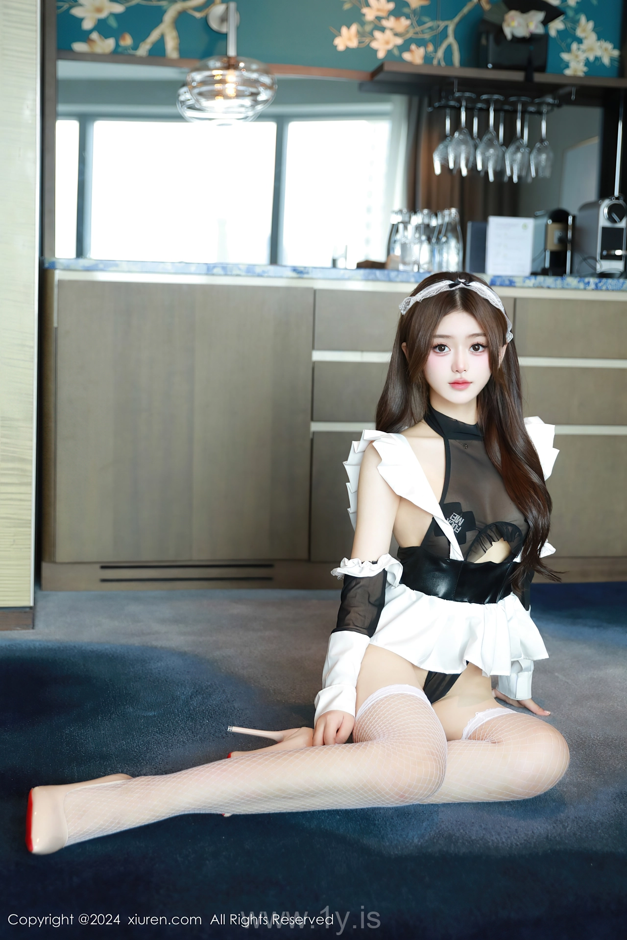 XIUREN(秀人网) No.8282 Beautiful & Stylish Asian Maiden 媃柔rourou