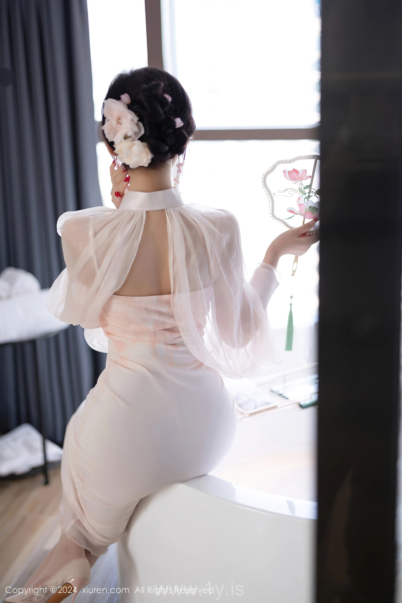 XIUREN(秀人网) No.8294 Quiet Chinese Women 杨晨晨Yome