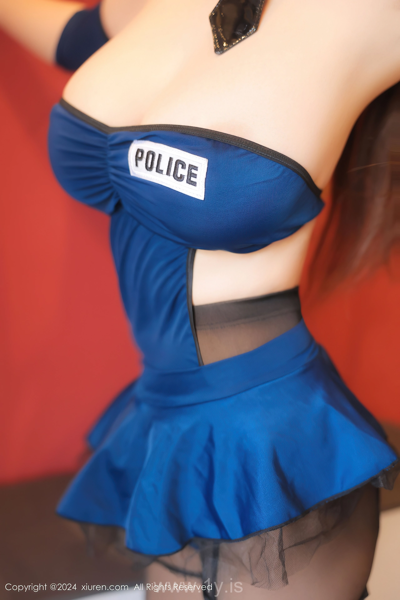 XIUREN(秀人网) No.8304 Extraordinary Asian Cougar 陈柒柒