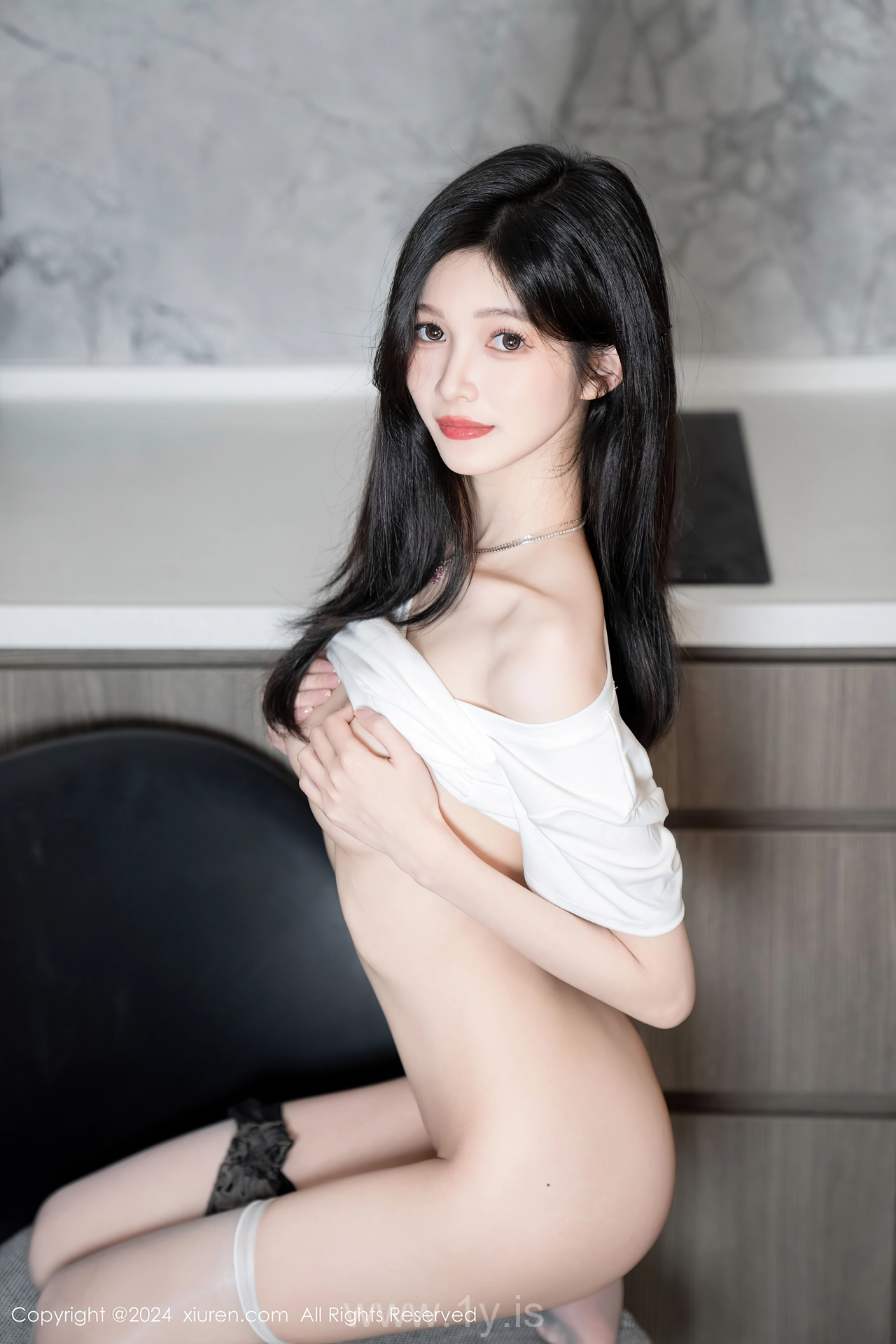 XIUREN(秀人网) No.8306 Slender & Angelic Chinese Temptress 程程程-