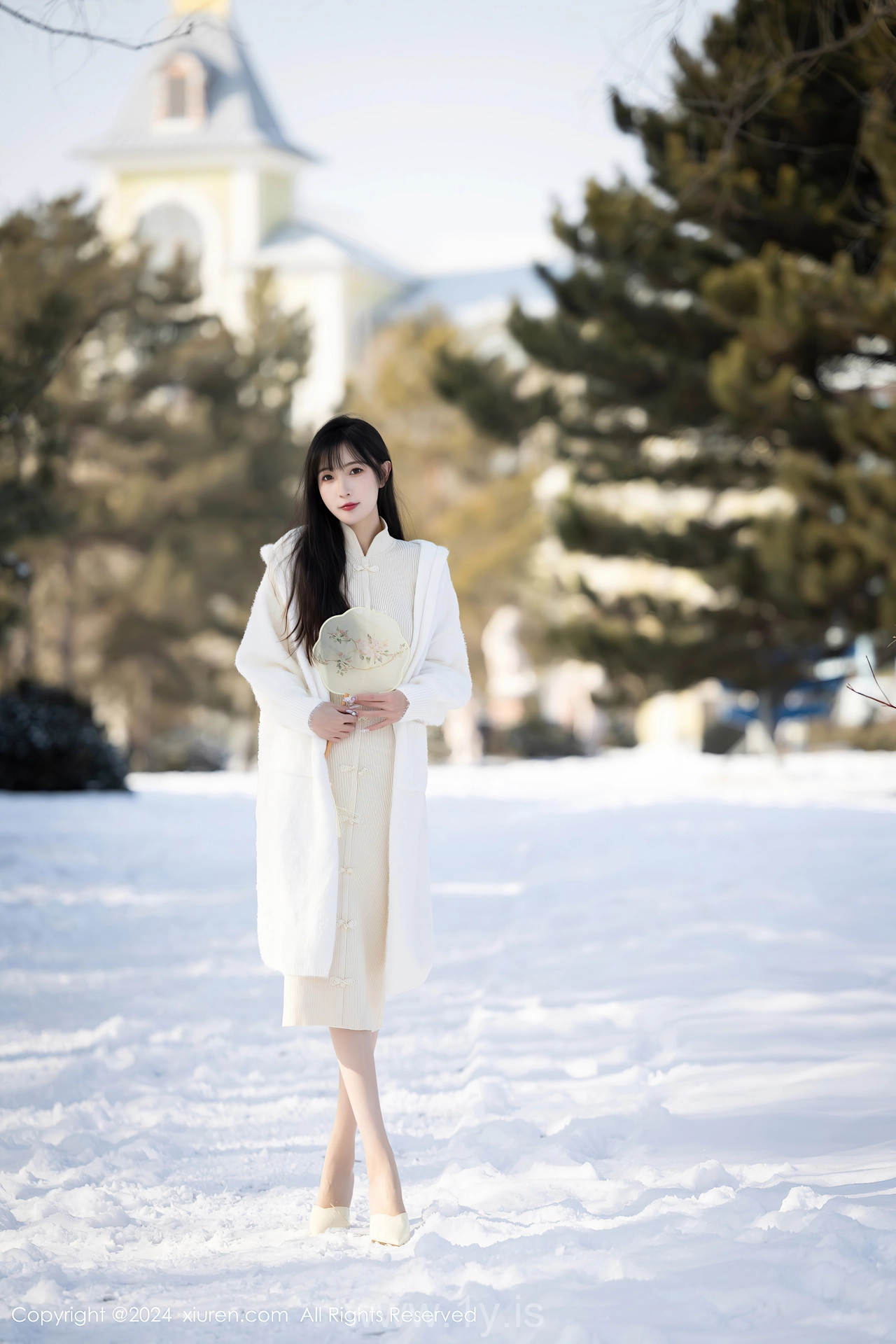 XIUREN(秀人网) No.8307 Vivacious & Enigmatic Chinese Maiden 林星阑