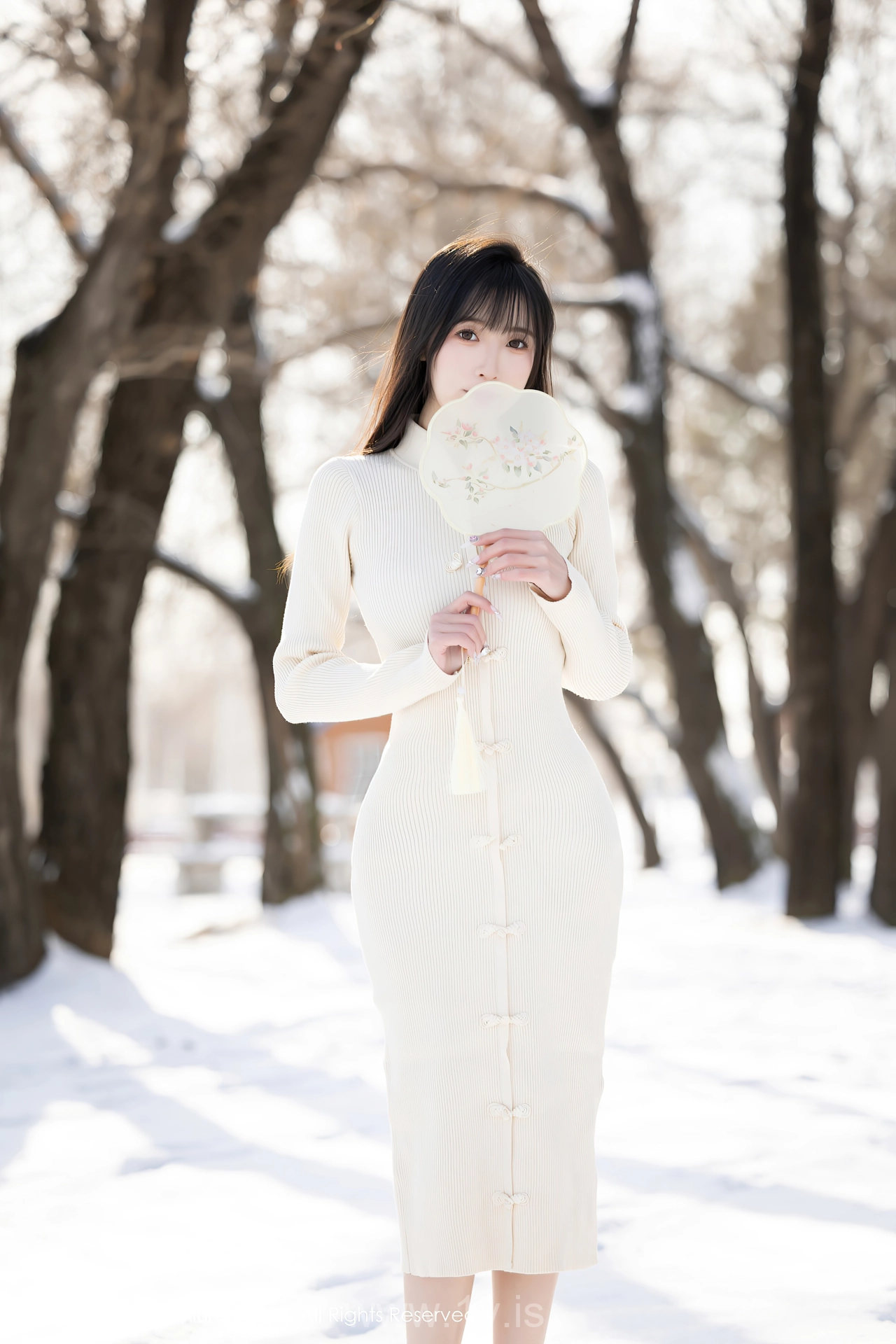 XIUREN(秀人网) No.8307 Vivacious & Enigmatic Chinese Maiden 林星阑