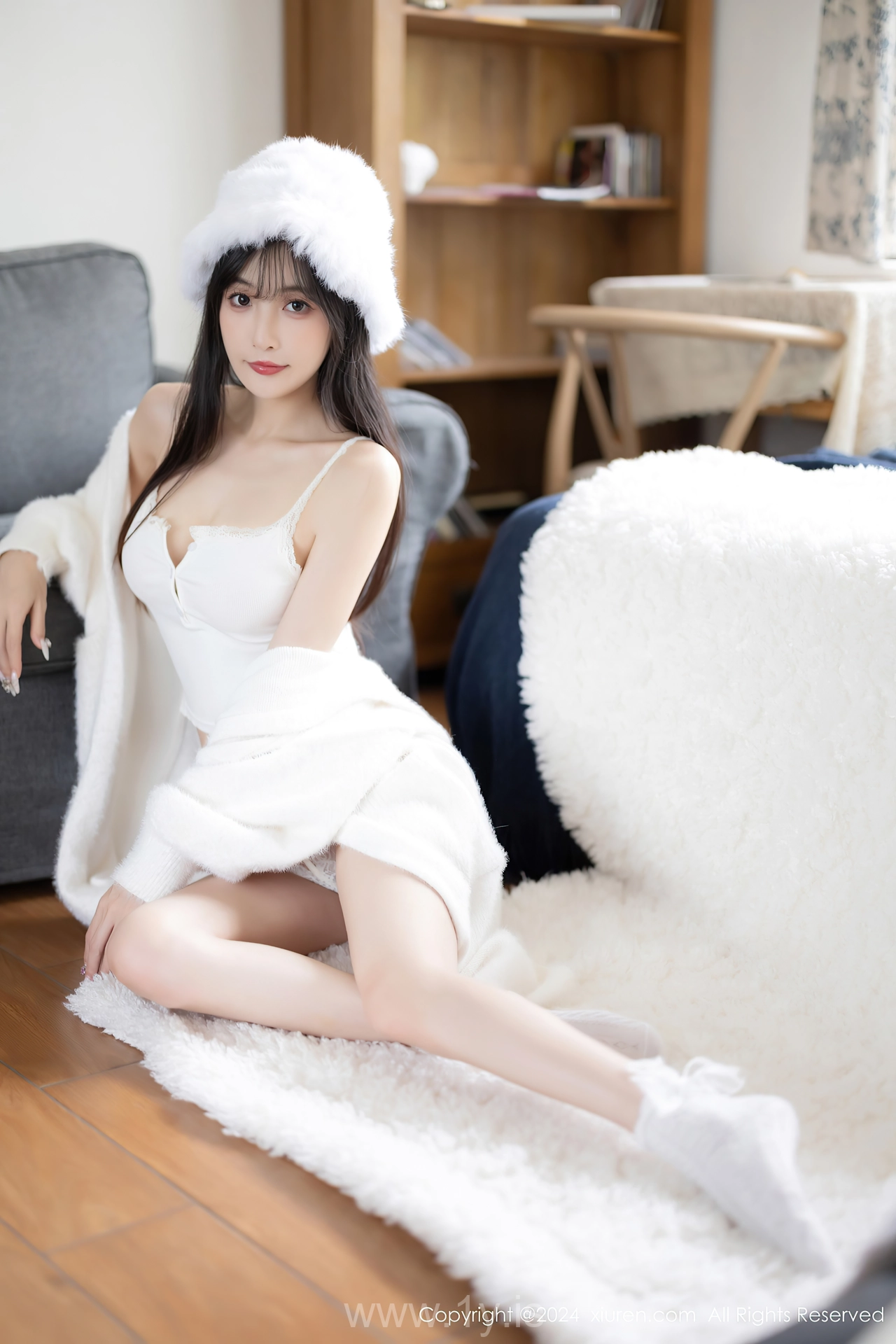 XIUREN(秀人网) No.8307 Vivacious & Enigmatic Chinese Maiden 林星阑