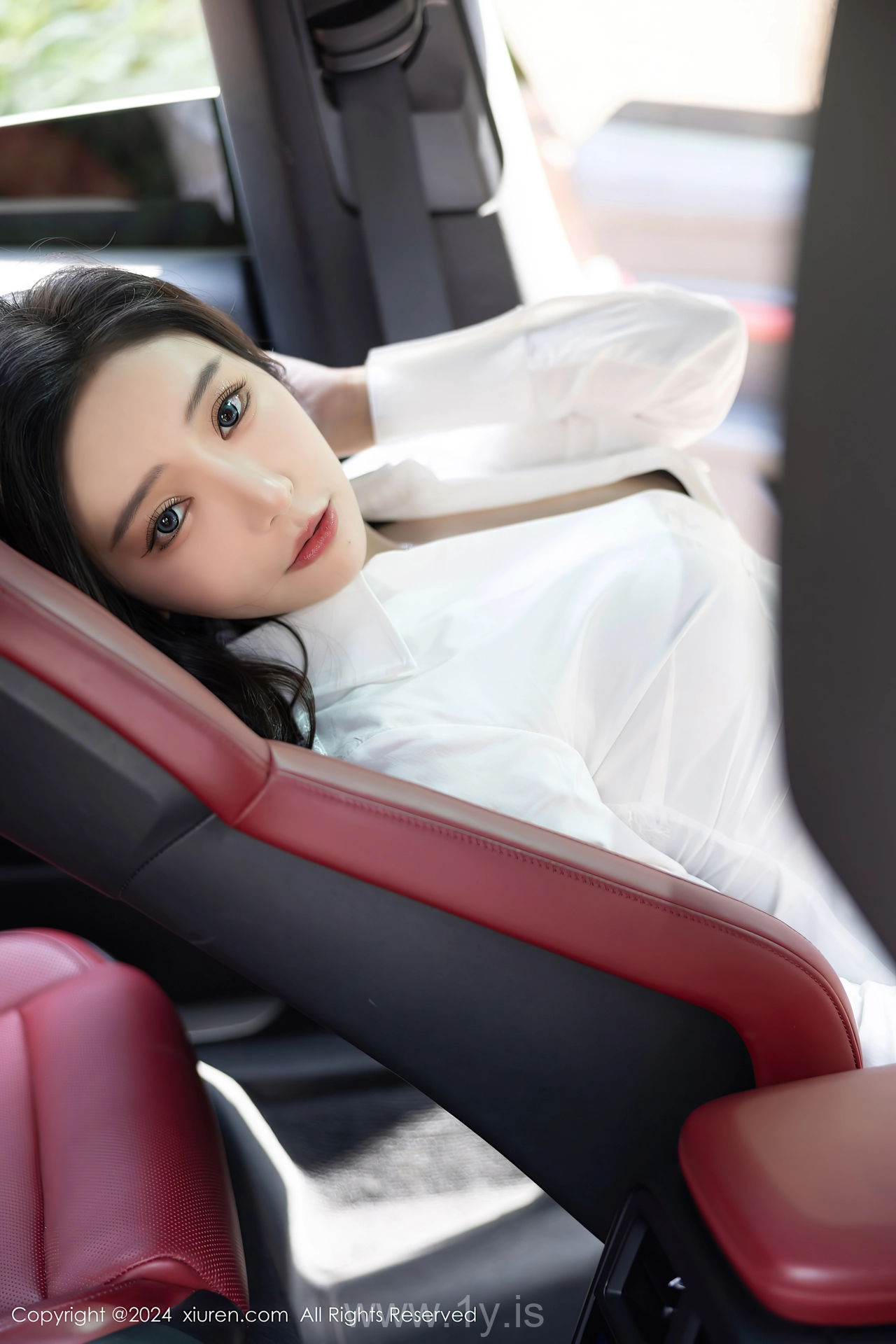 XIUREN(秀人网) No.8314 Beautiful & Slender Chinese Hottie 王馨瑶yanni