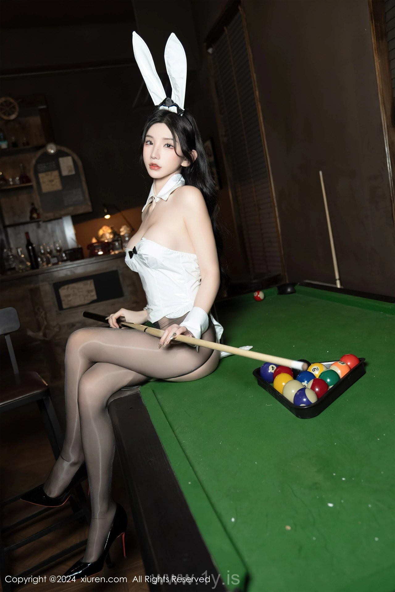 XIUREN(秀人网) No.8318 Dazzling Chinese Beauty Queen 周于希Sally