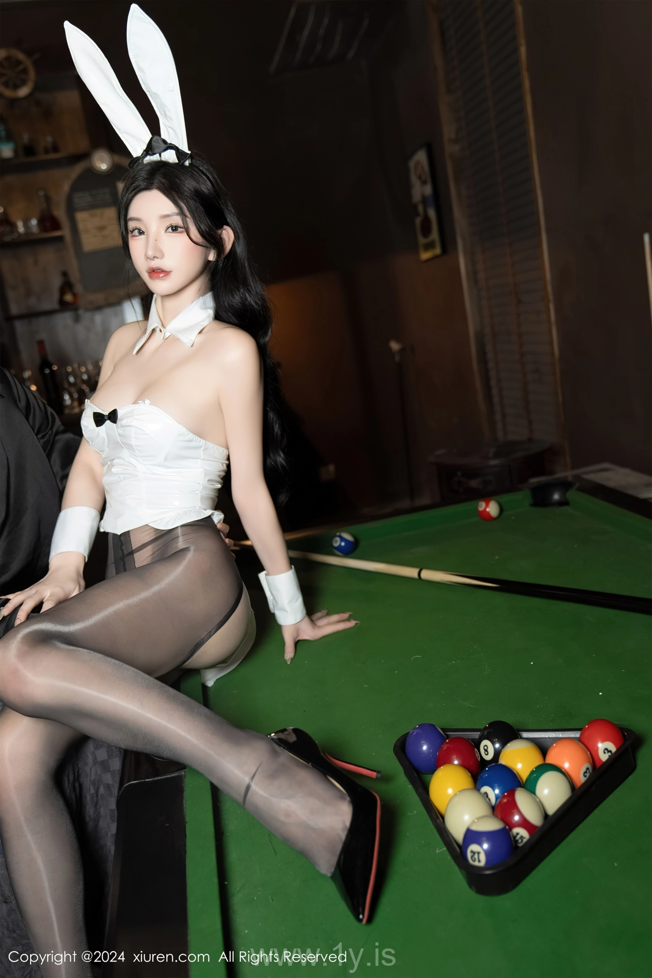 XIUREN(秀人网) No.8318 Dazzling Chinese Beauty Queen 周于希Sally