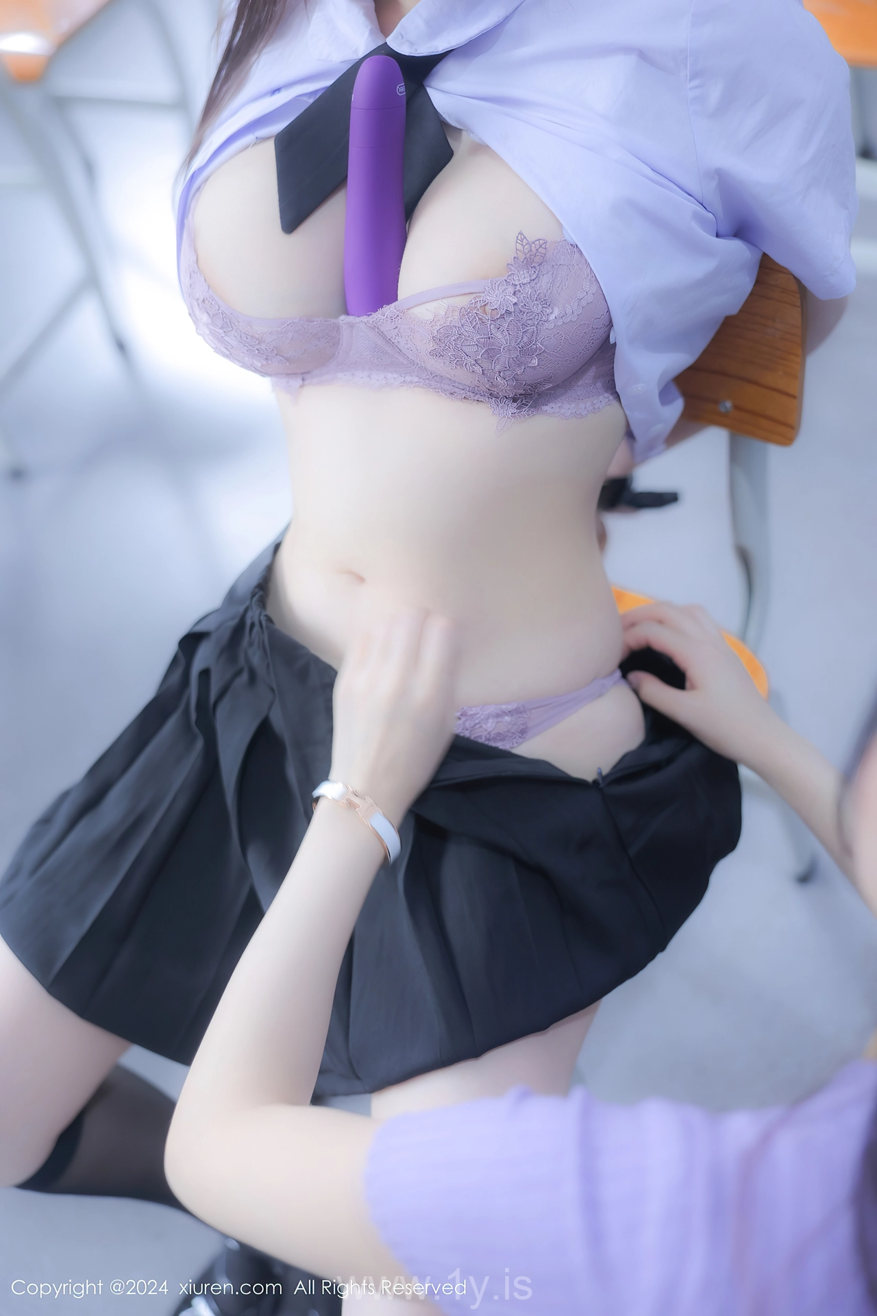 XIUREN(秀人网) No.8319 Tempting Chinese Jewel 豆瓣酱模特合集