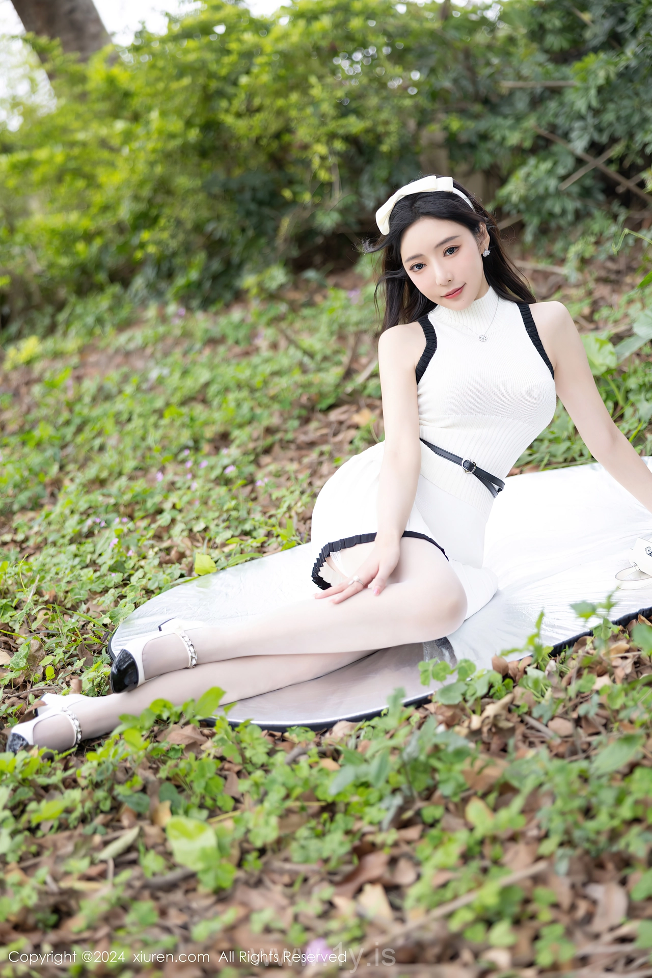 XIUREN(秀人网) No.8334 Flawless & Decent Asian Sweetie 王馨瑶yanni