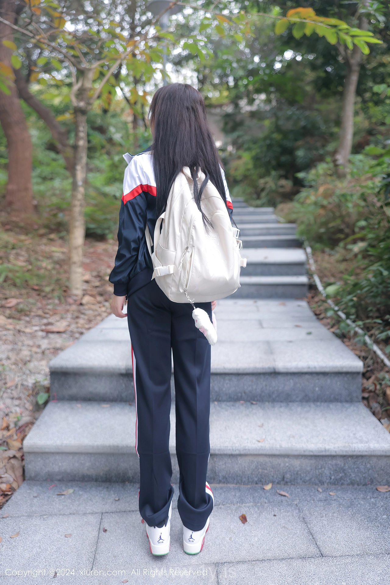 XIUREN(秀人网) No.8335 Appealing & Delicate Chinese Women 小薯条nienie