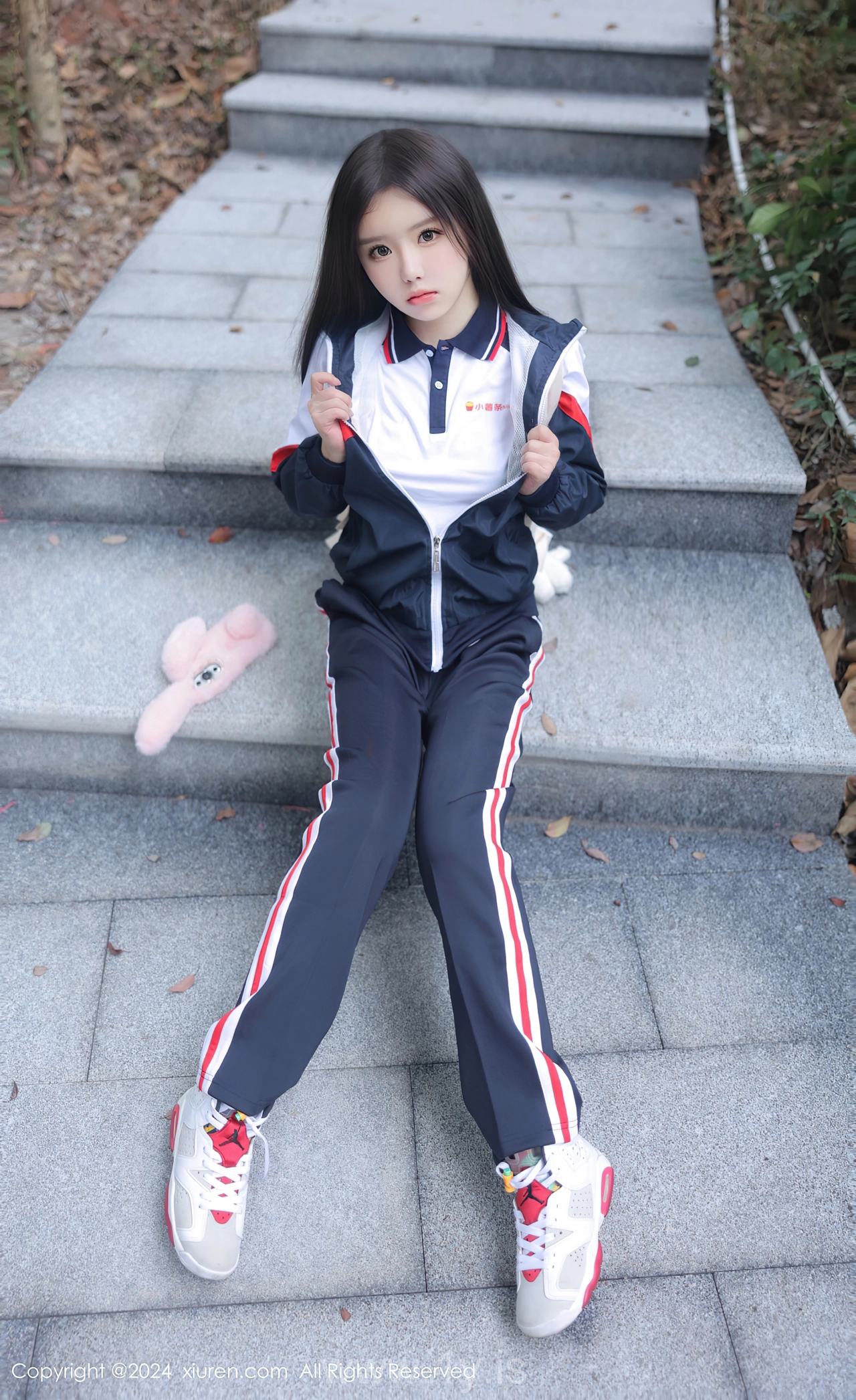 XIUREN(秀人网) No.8335 Appealing & Delicate Chinese Women 小薯条nienie