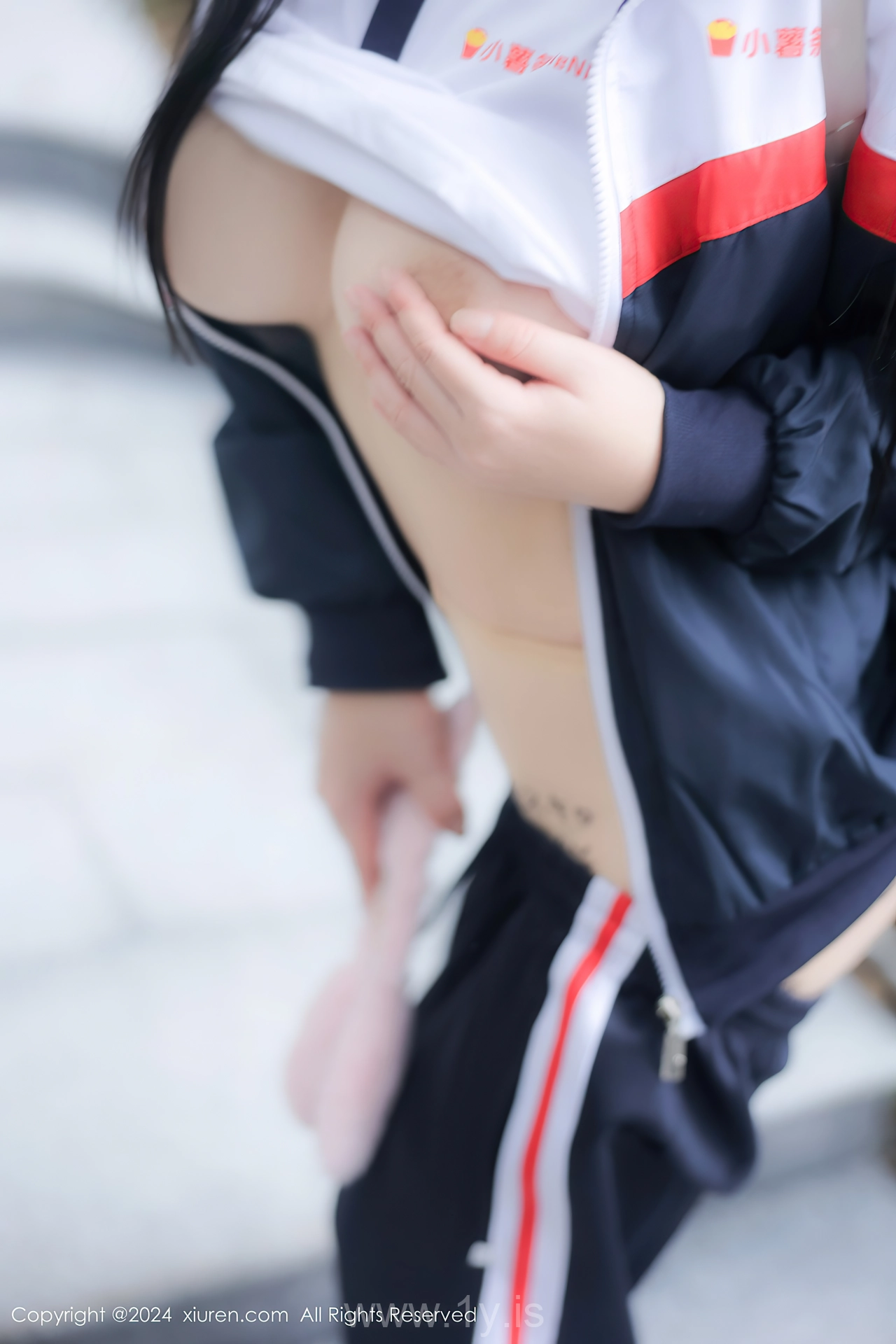 XIUREN(秀人网) No.8335 Appealing & Delicate Chinese Women 小薯条nienie