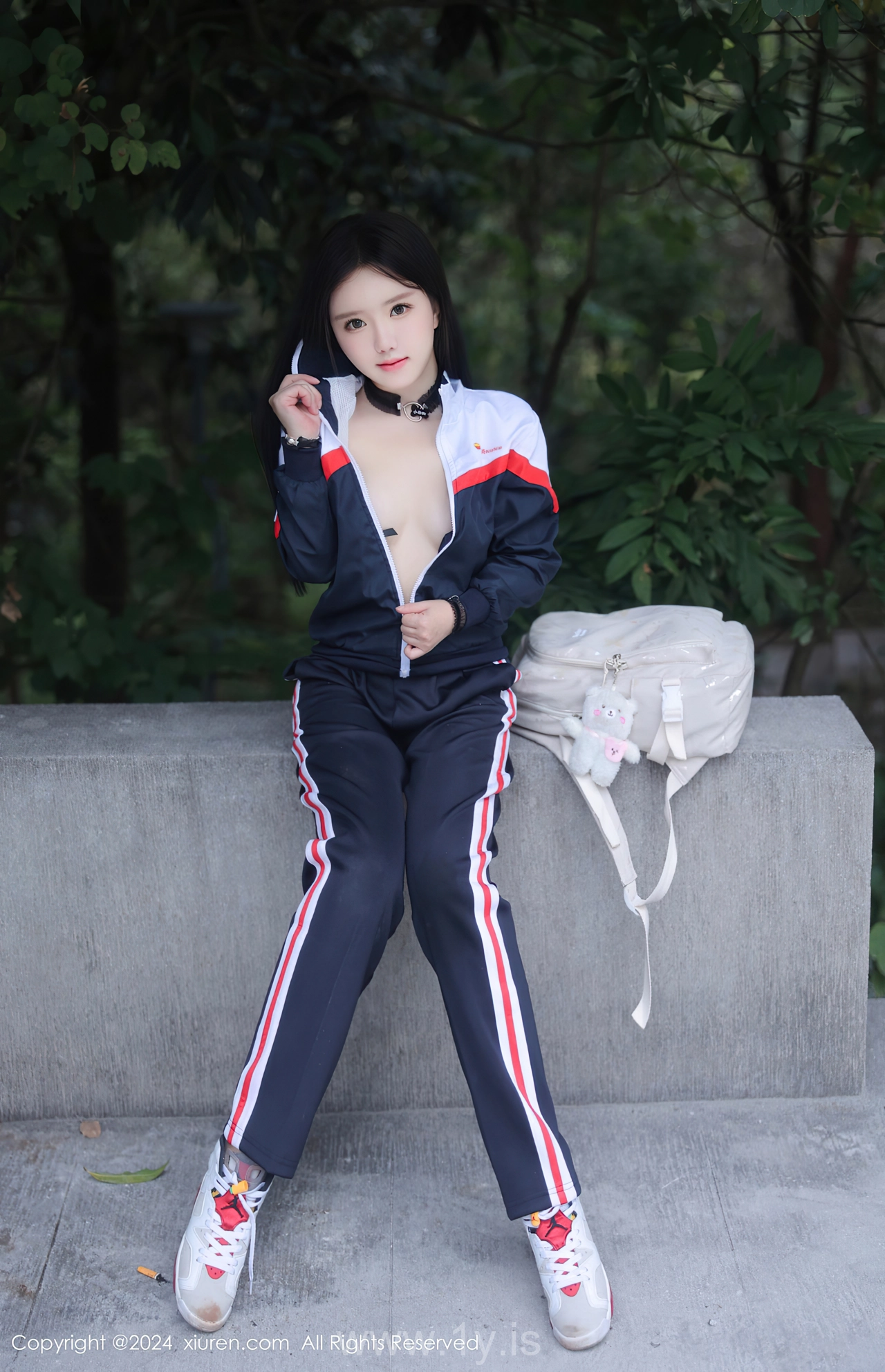 XIUREN(秀人网) No.8335 Appealing & Delicate Chinese Women 小薯条nienie