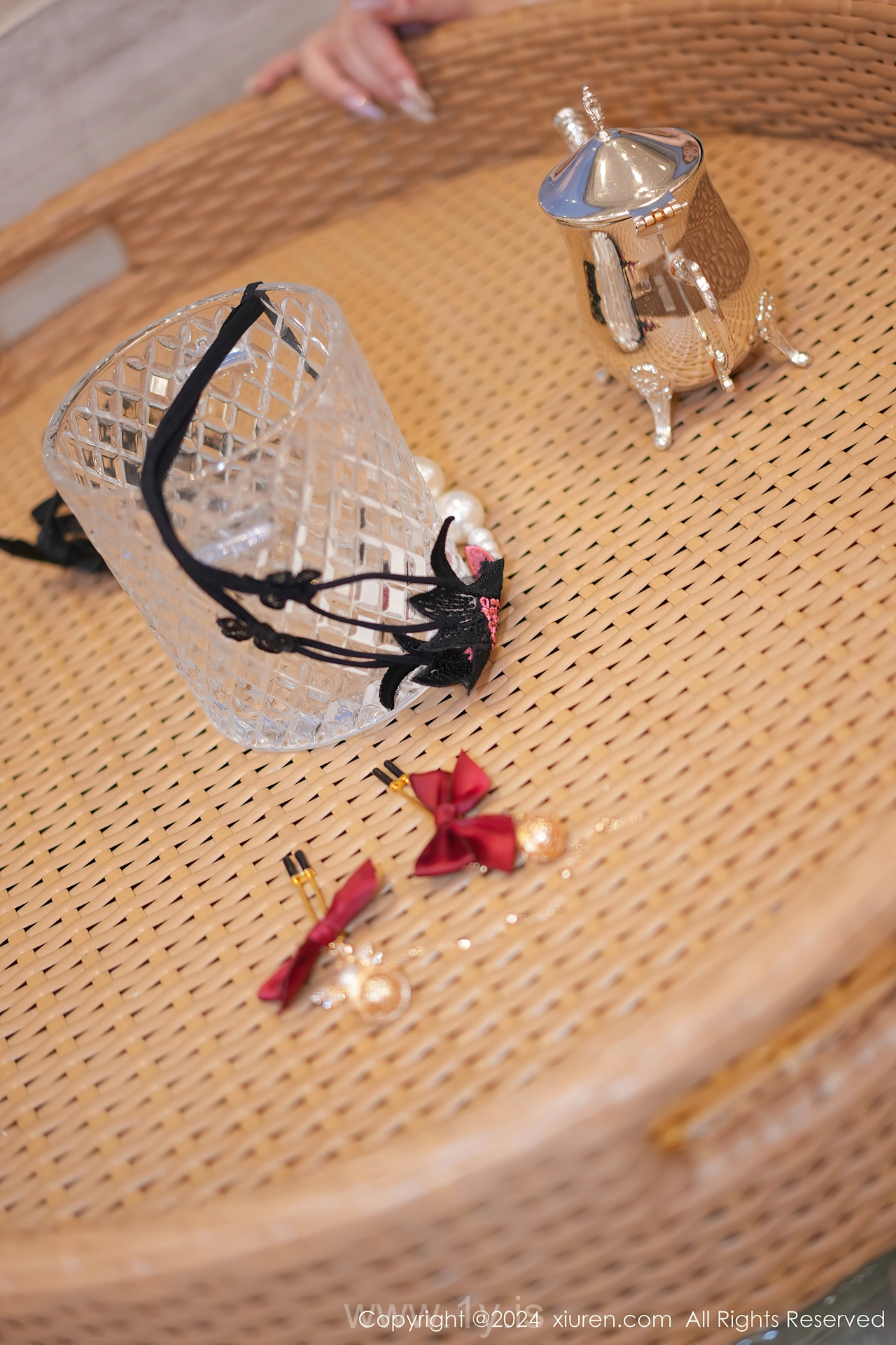 XIUREN(秀人网) No.8340 Innocent & Alluring Chinese Femme fatale 妲己_Toxic