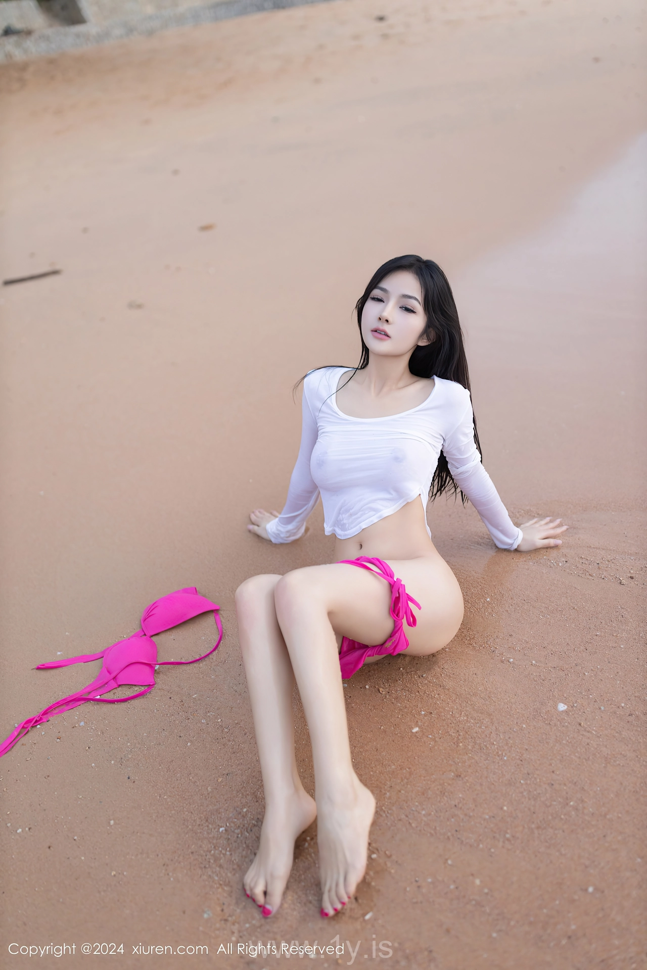 XIUREN(秀人网) No.8341 Stylish Chinese Mature Princess 谭小灵