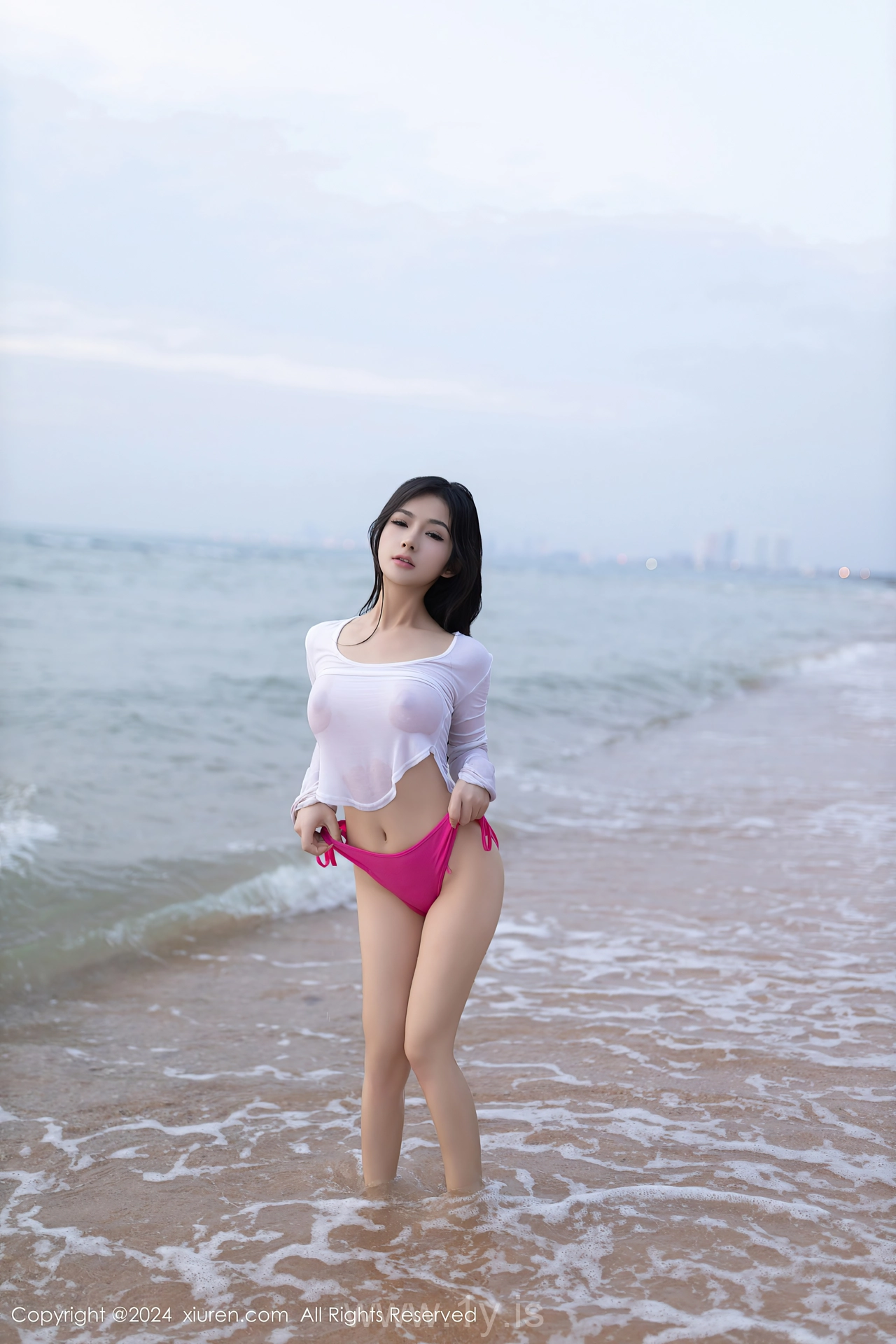 XIUREN(秀人网) No.8341 Stylish Chinese Mature Princess 谭小灵