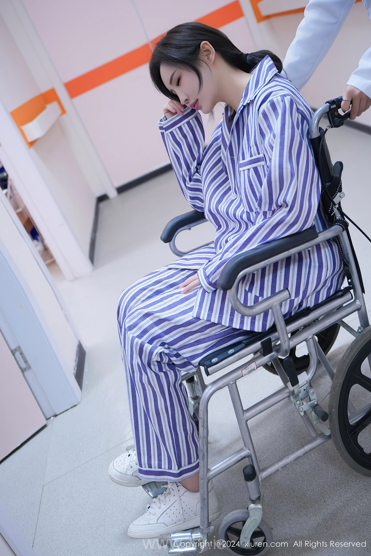 XIUREN(秀人网) No.8346 Nice-looking Asian Beauty Queen Carol周妍希X