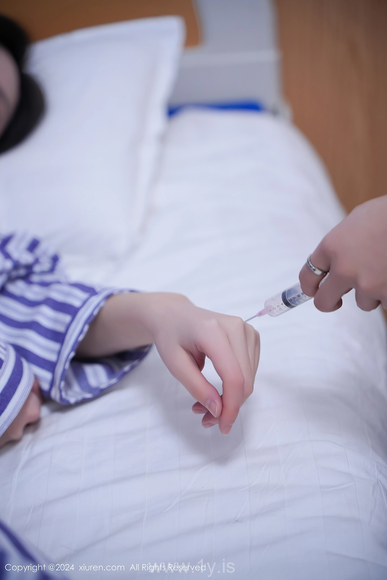 XIUREN(秀人网) No.8346 Nice-looking Asian Beauty Queen Carol周妍希X