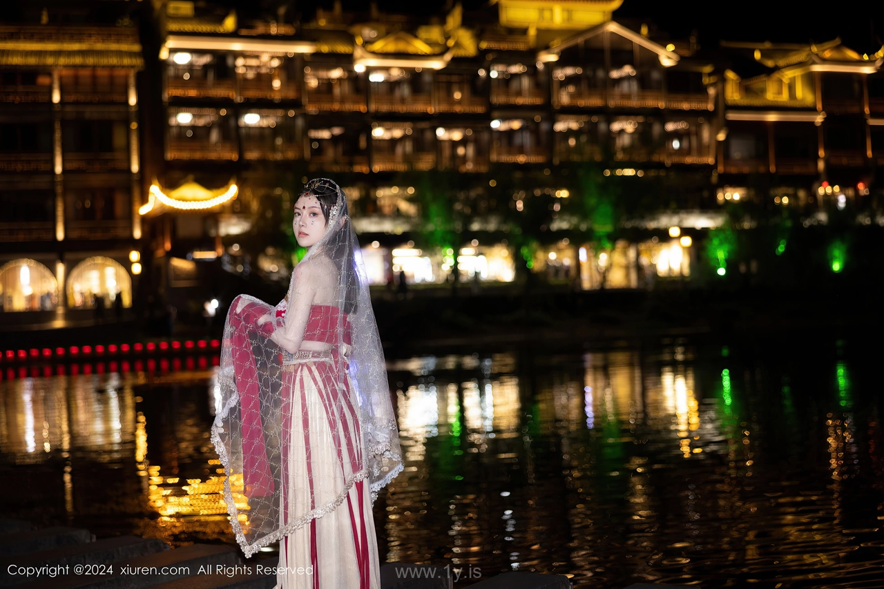 XIUREN(秀人网) No.8349 Classy Chinese Beauty Queen 豆瓣酱