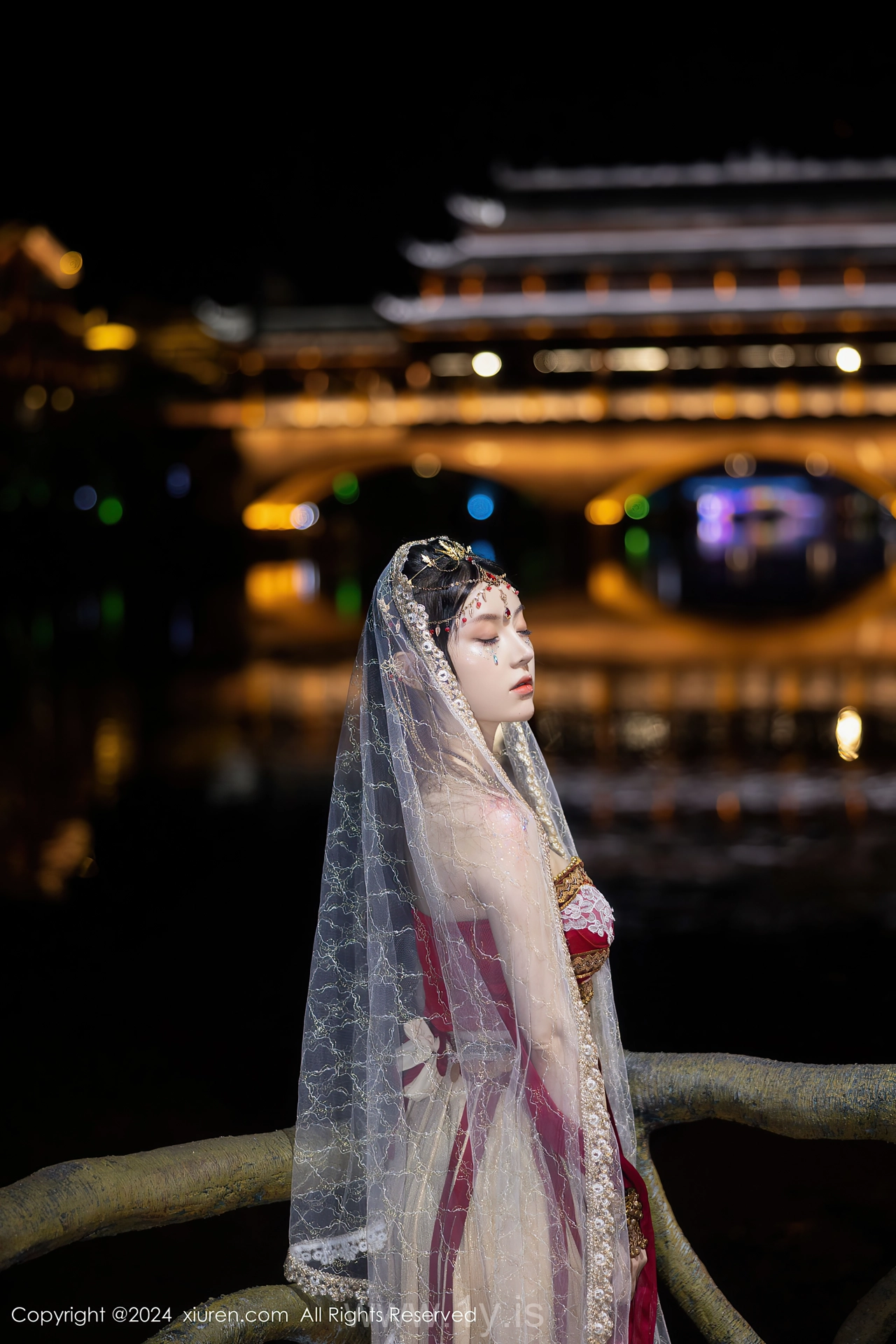 XIUREN(秀人网) No.8349 Classy Chinese Beauty Queen 豆瓣酱