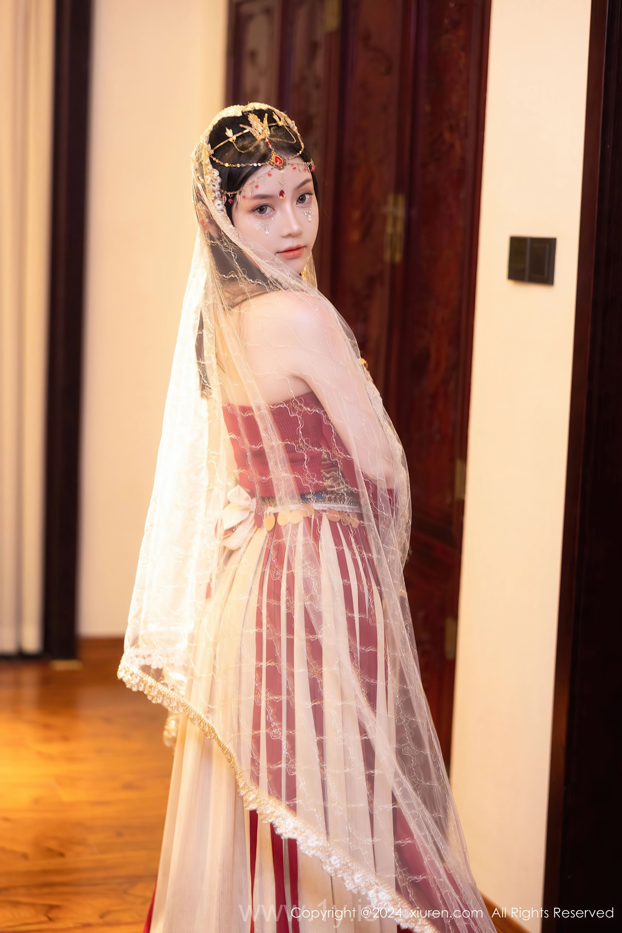 XIUREN(秀人网) No.8349 Classy Chinese Beauty Queen 豆瓣酱