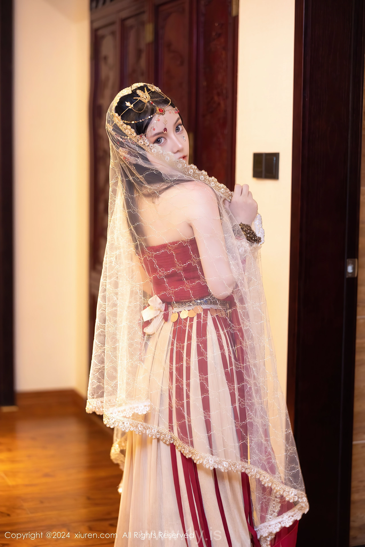 XIUREN(秀人网) No.8349 Classy Chinese Beauty Queen 豆瓣酱