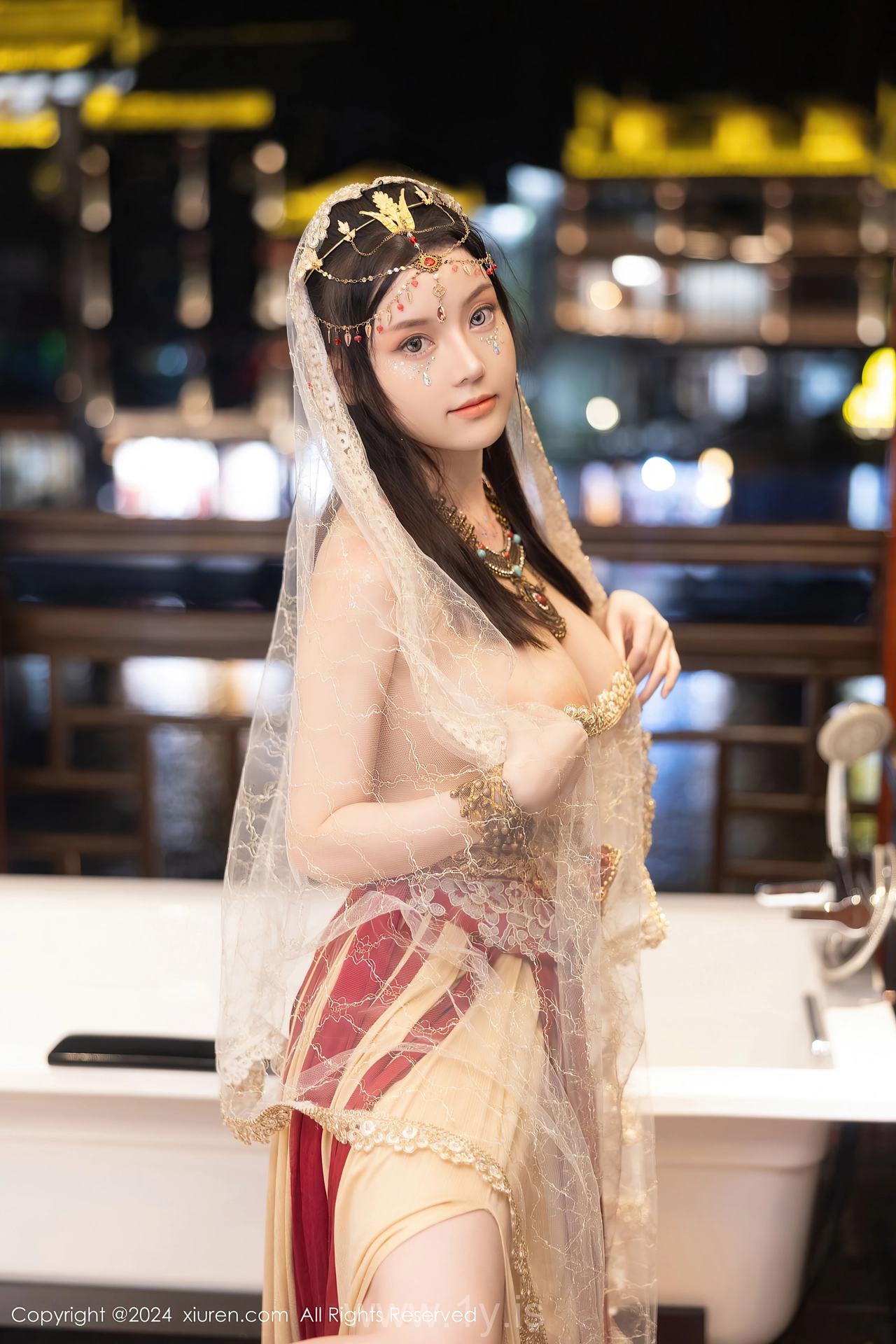 XIUREN(秀人网) No.8349 Classy Chinese Beauty Queen 豆瓣酱